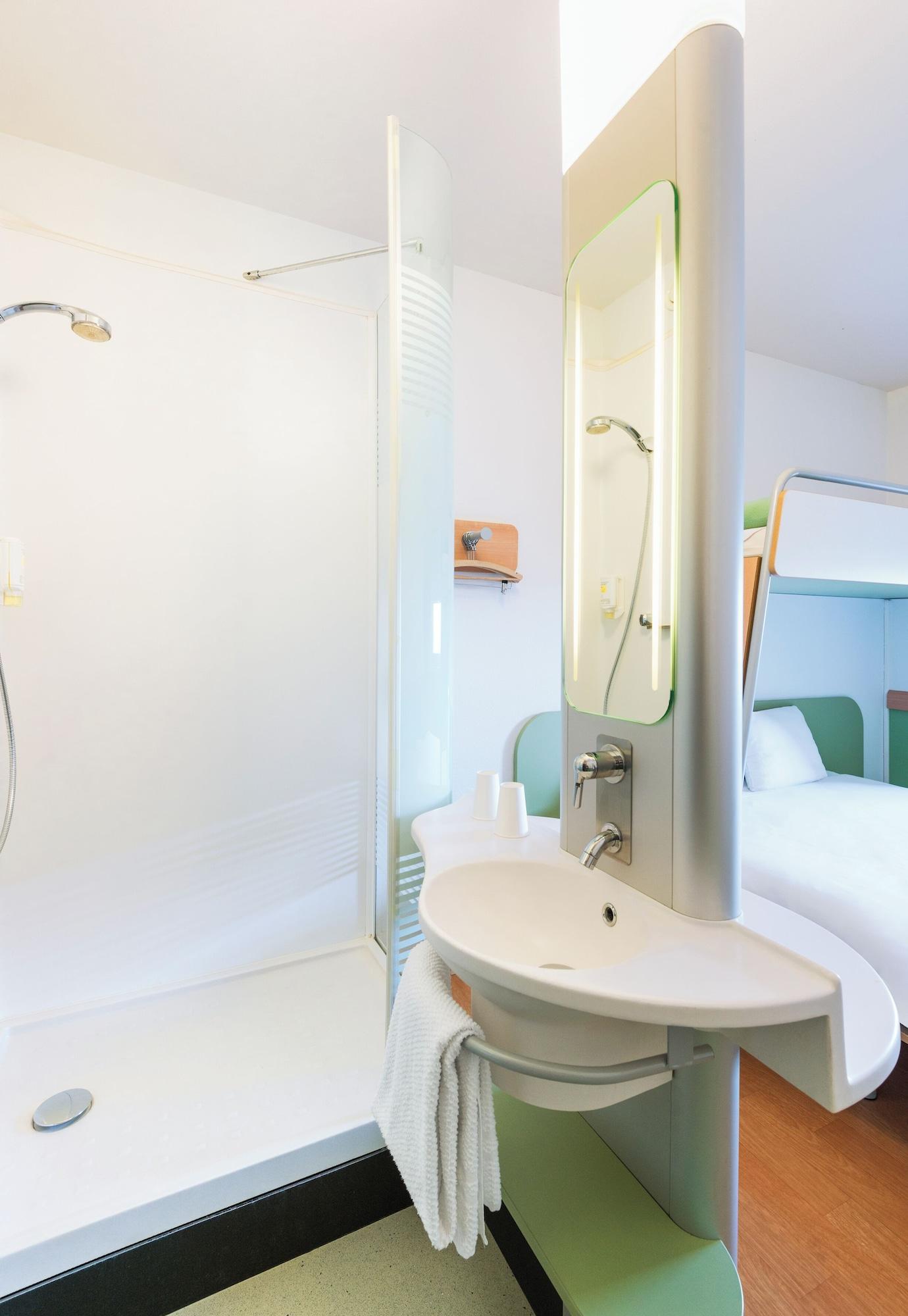 Equipamiento de Habitación ibis budget Köln Messe