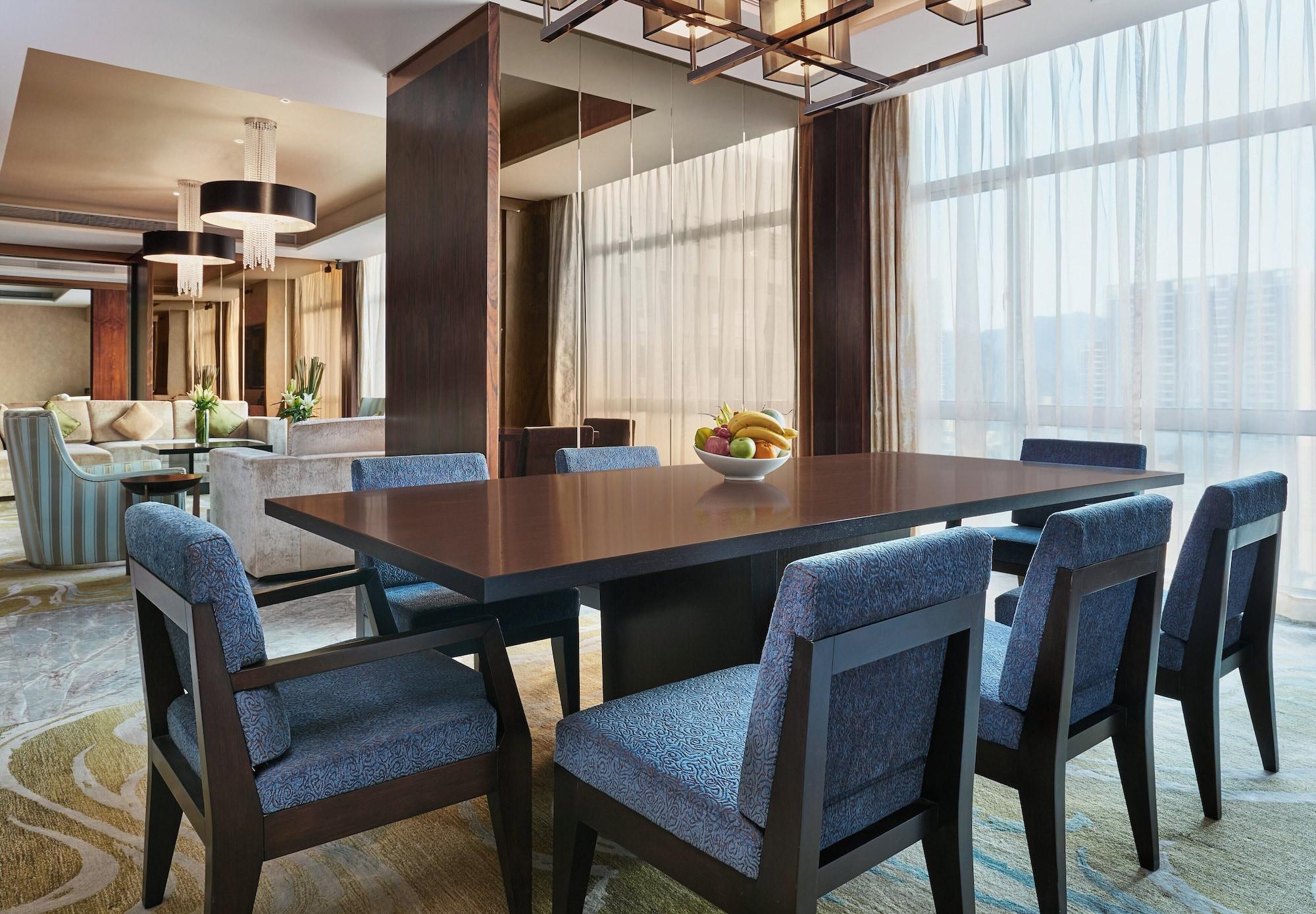 Habitación Crowne Plaza Zhongshan Wing on City by IHG