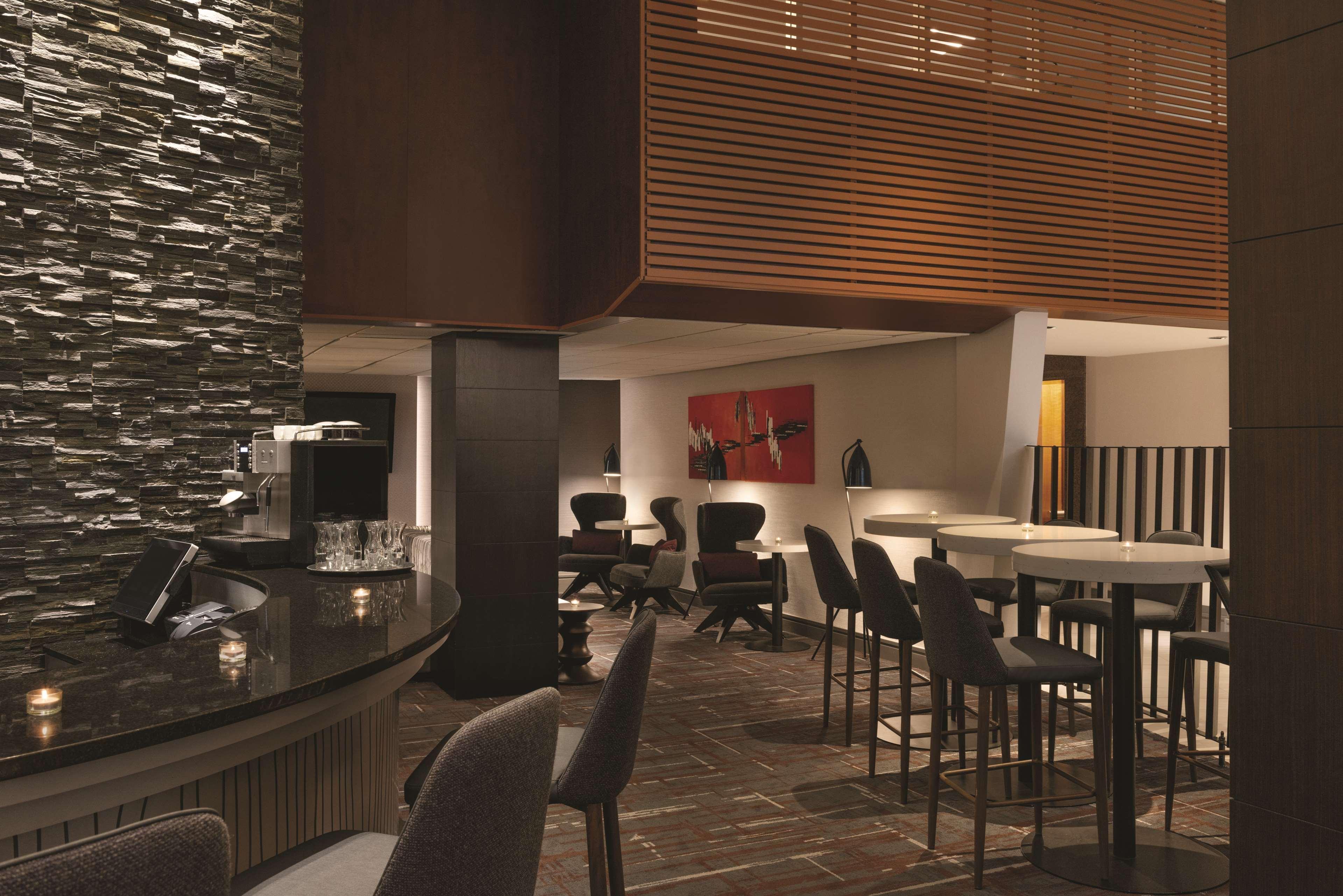 Bar/Salón Radisson Hotel Vancouver Airport