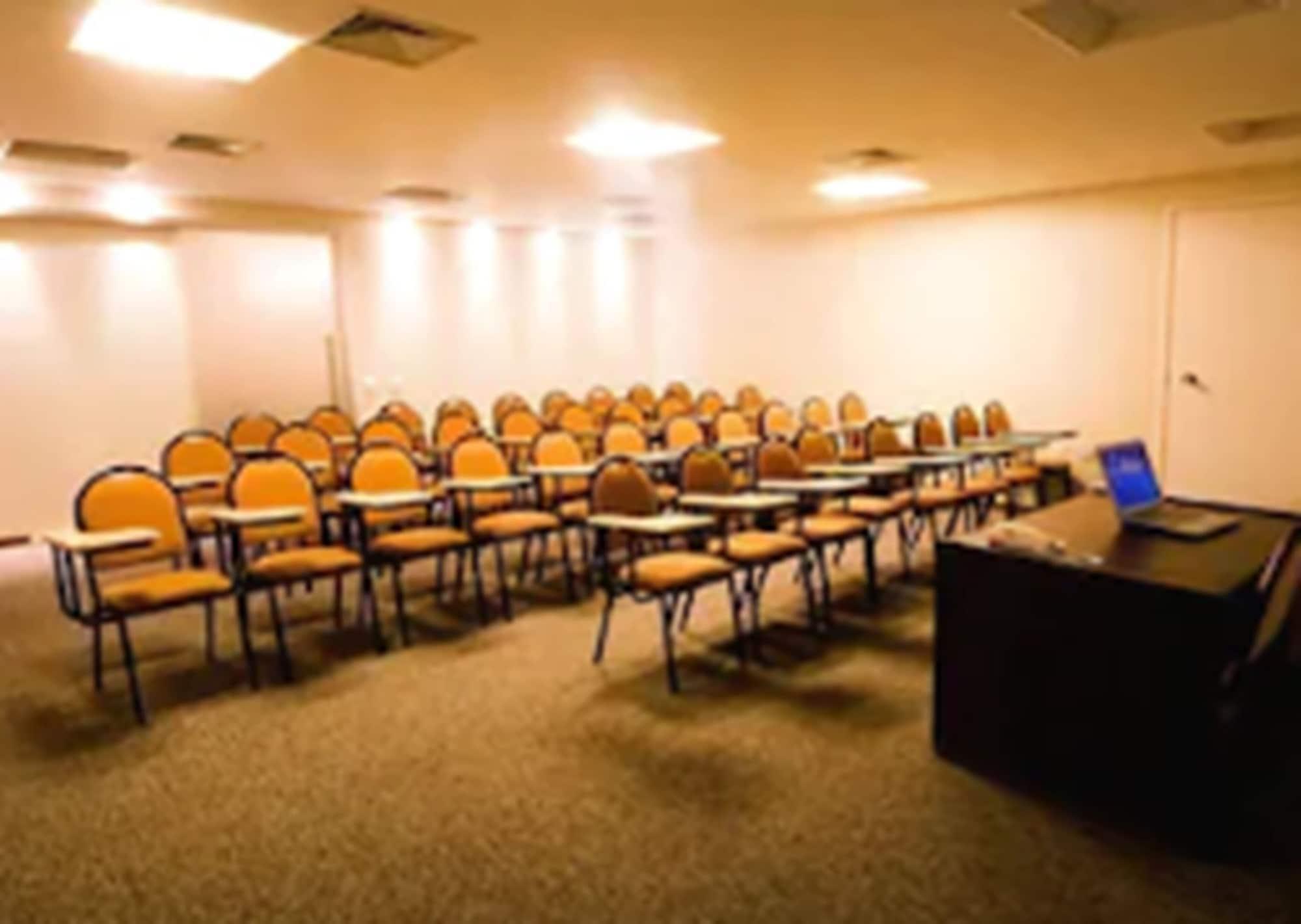 Sala de Reuniones América Bittar Hotel