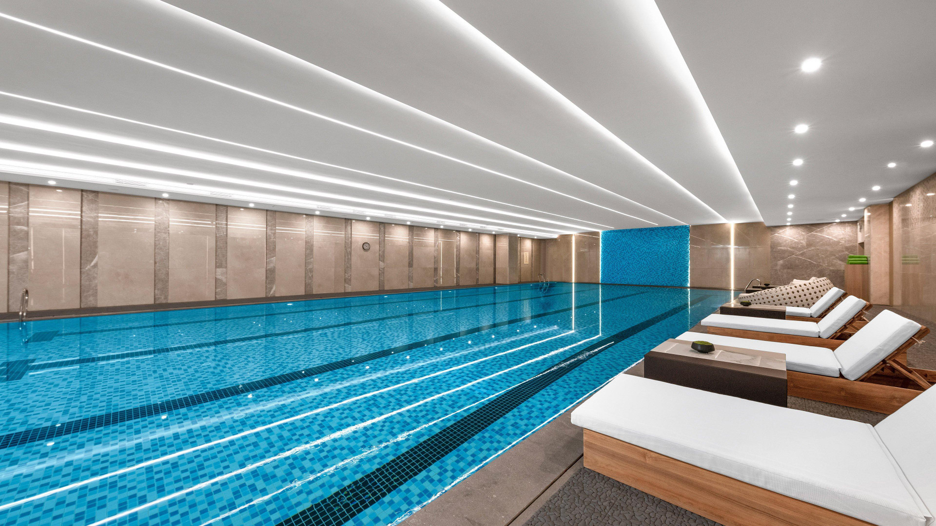Vista Piscina InterContinental Wuhan by IHG
