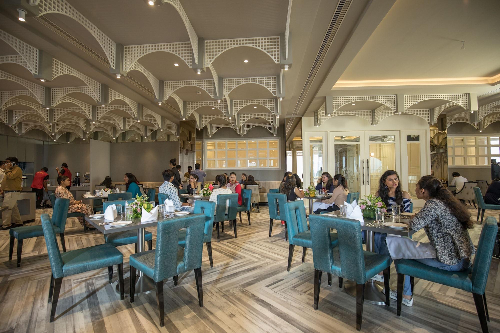 Restaurant Seven Eleven Club