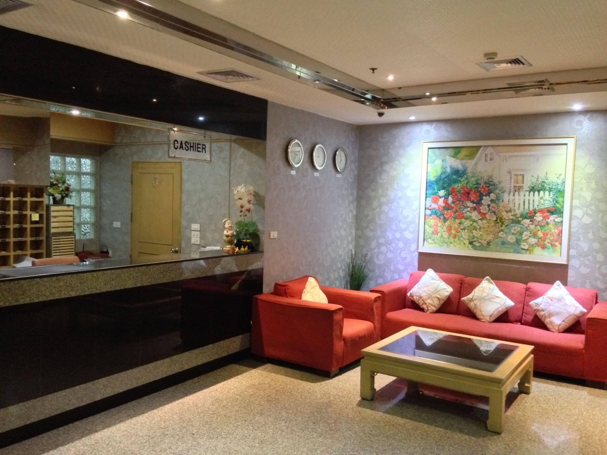 Vista Lobby Lee Place Hotel