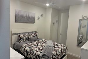 Alquiler Vacacional - Modern Comfort 1 Bedroom in the Heart of Downtown