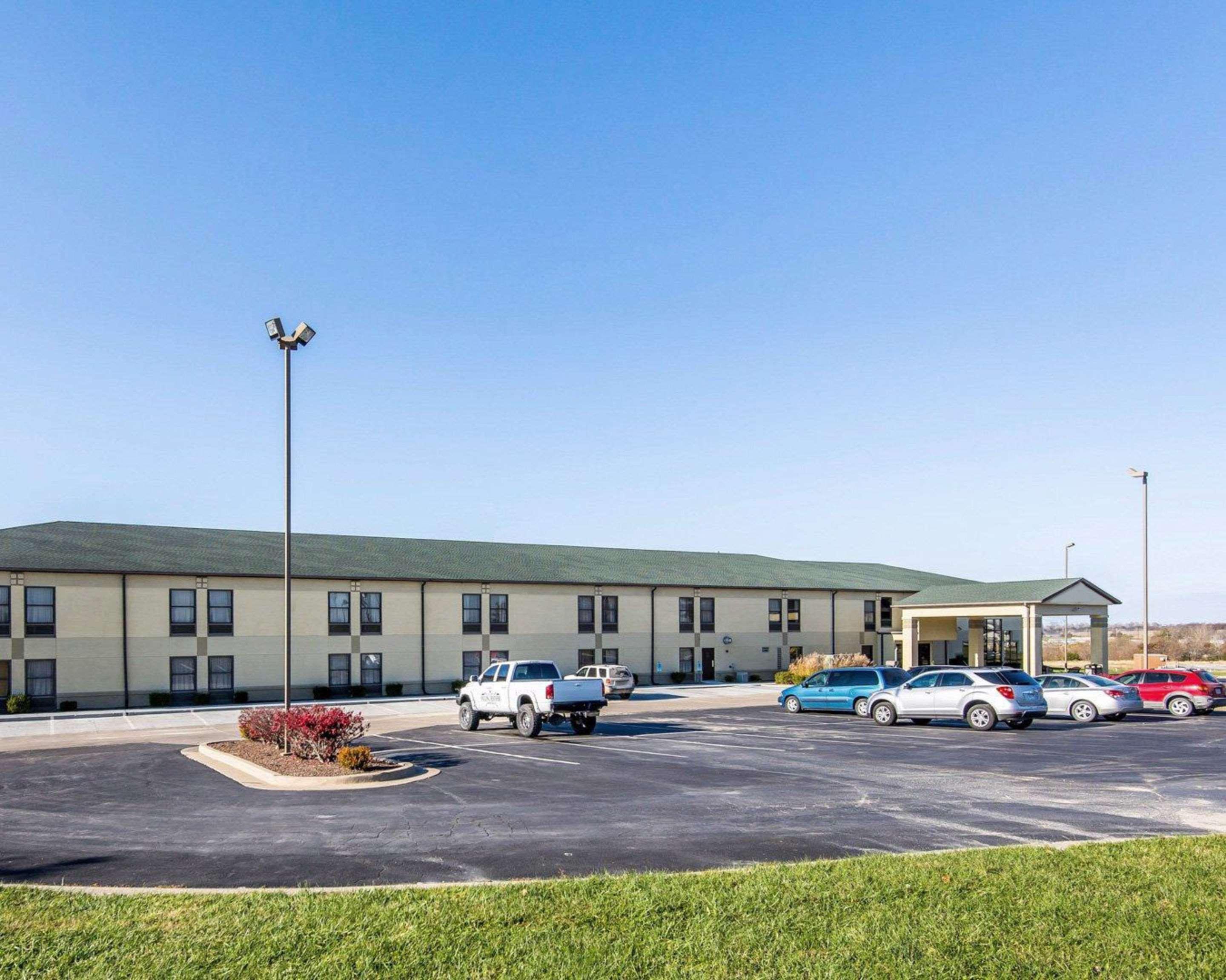 Vista Exterior Quality Inn Cameron
