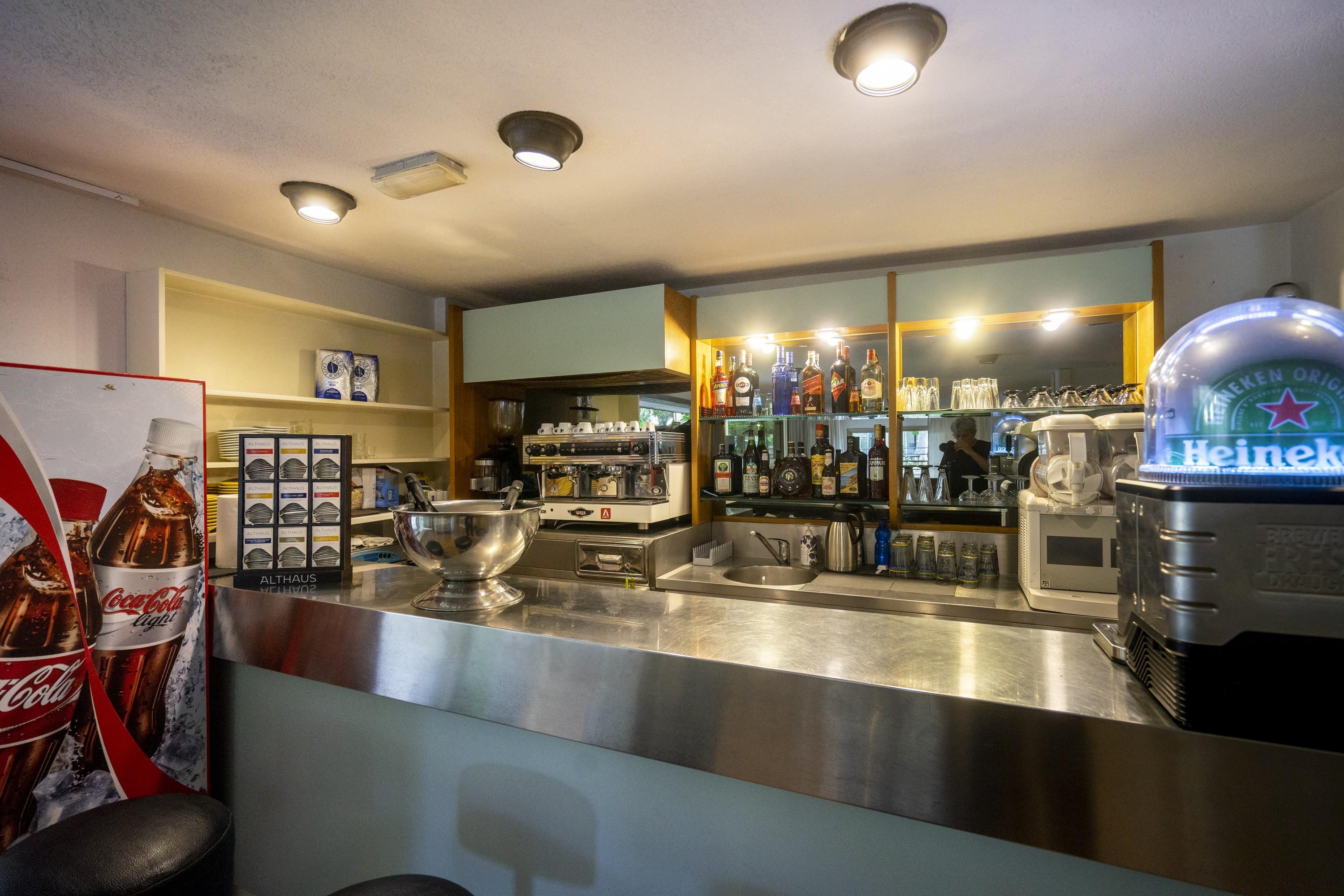 Bar/Salón Hotel Mamy
