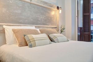 Alquiler Vacacional - San Fermín from the heart of Pamplona: Elegant apartment in the center of the city