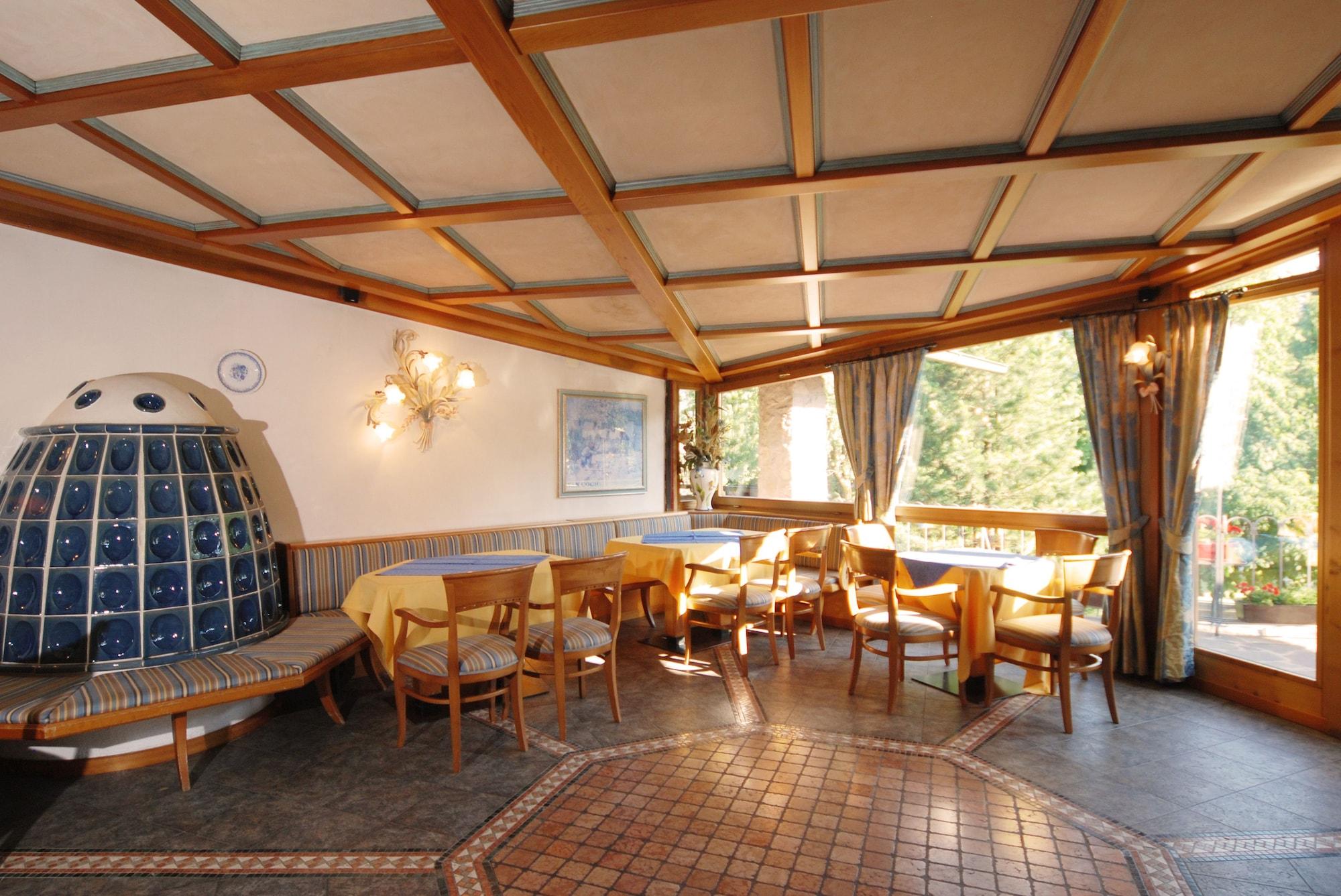 Bar/Salón Park Hotel Villa Trunka Lunka