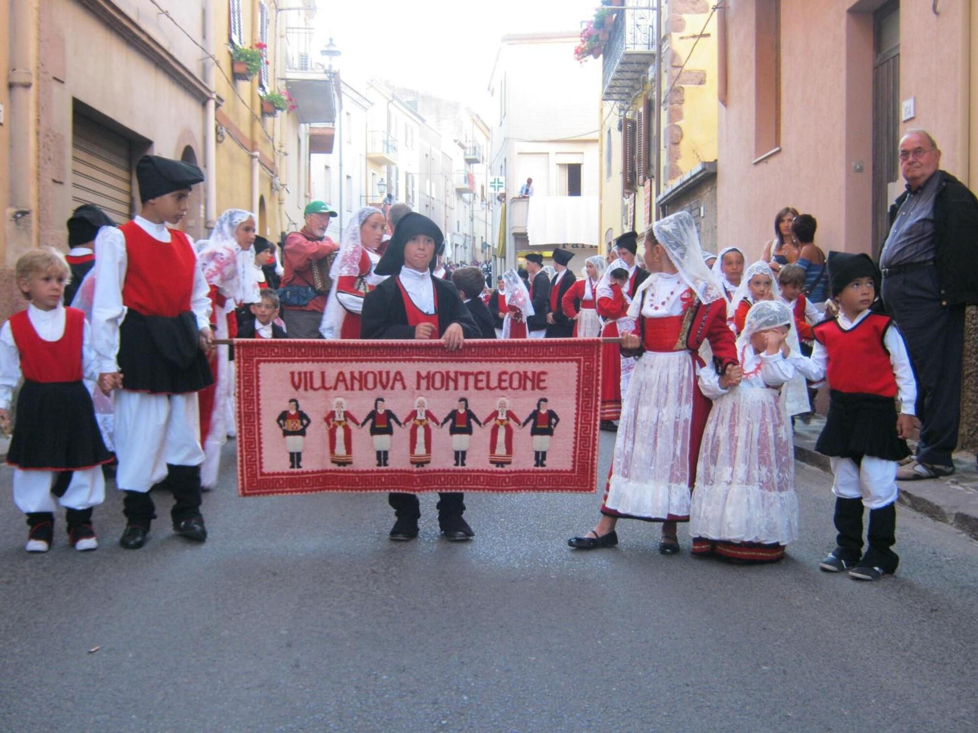 Varios Su Cantaru