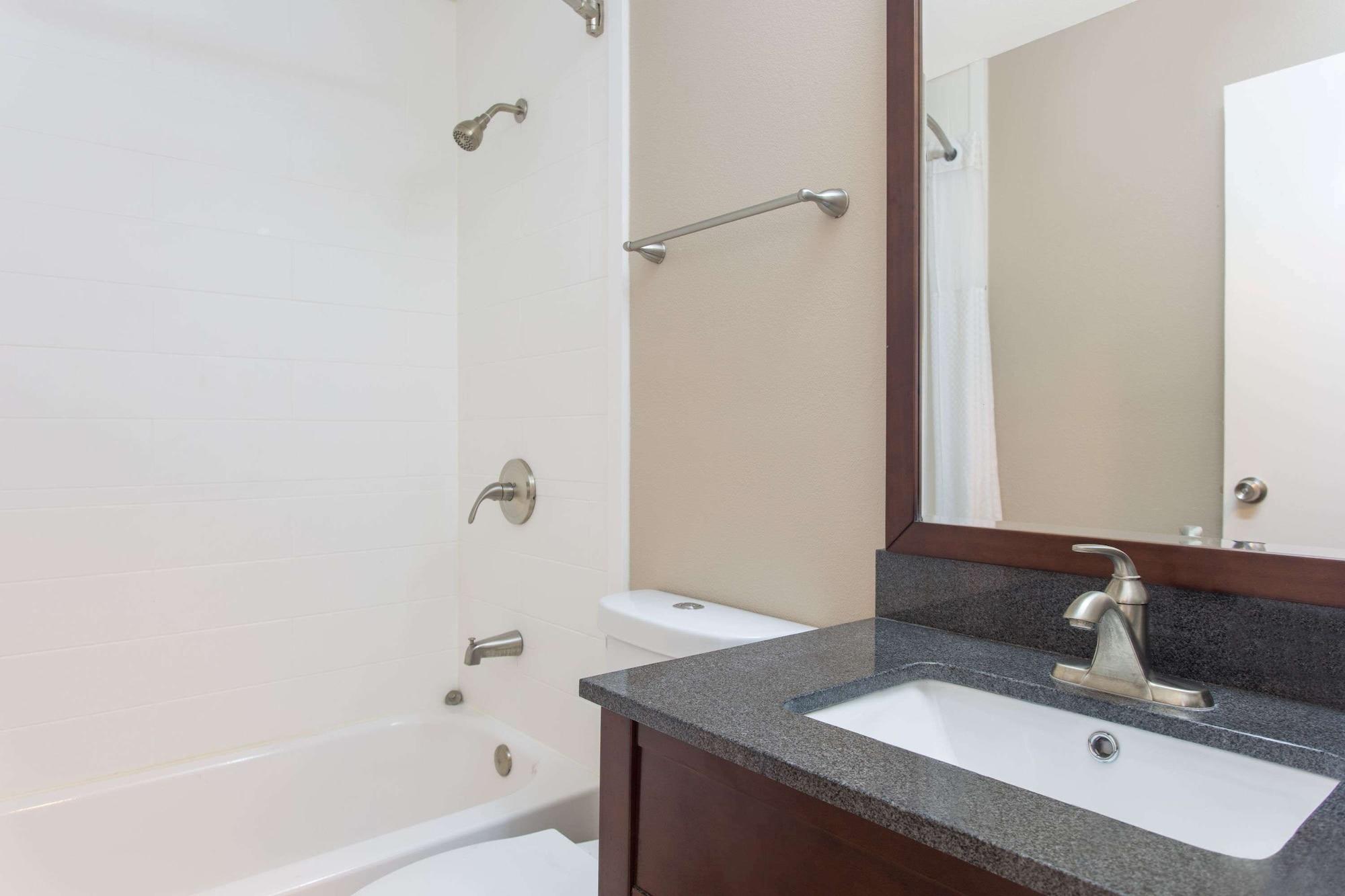 Equipamiento de Habitación Super 8 by Wyndham Columbus Airport