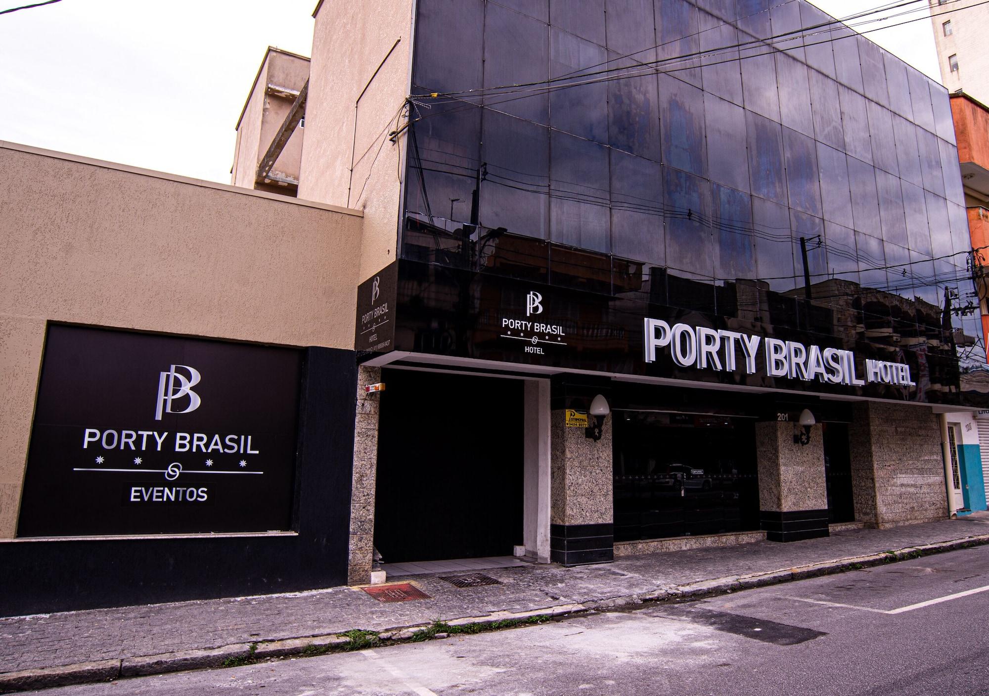 Vista Exterior Porty Brasil