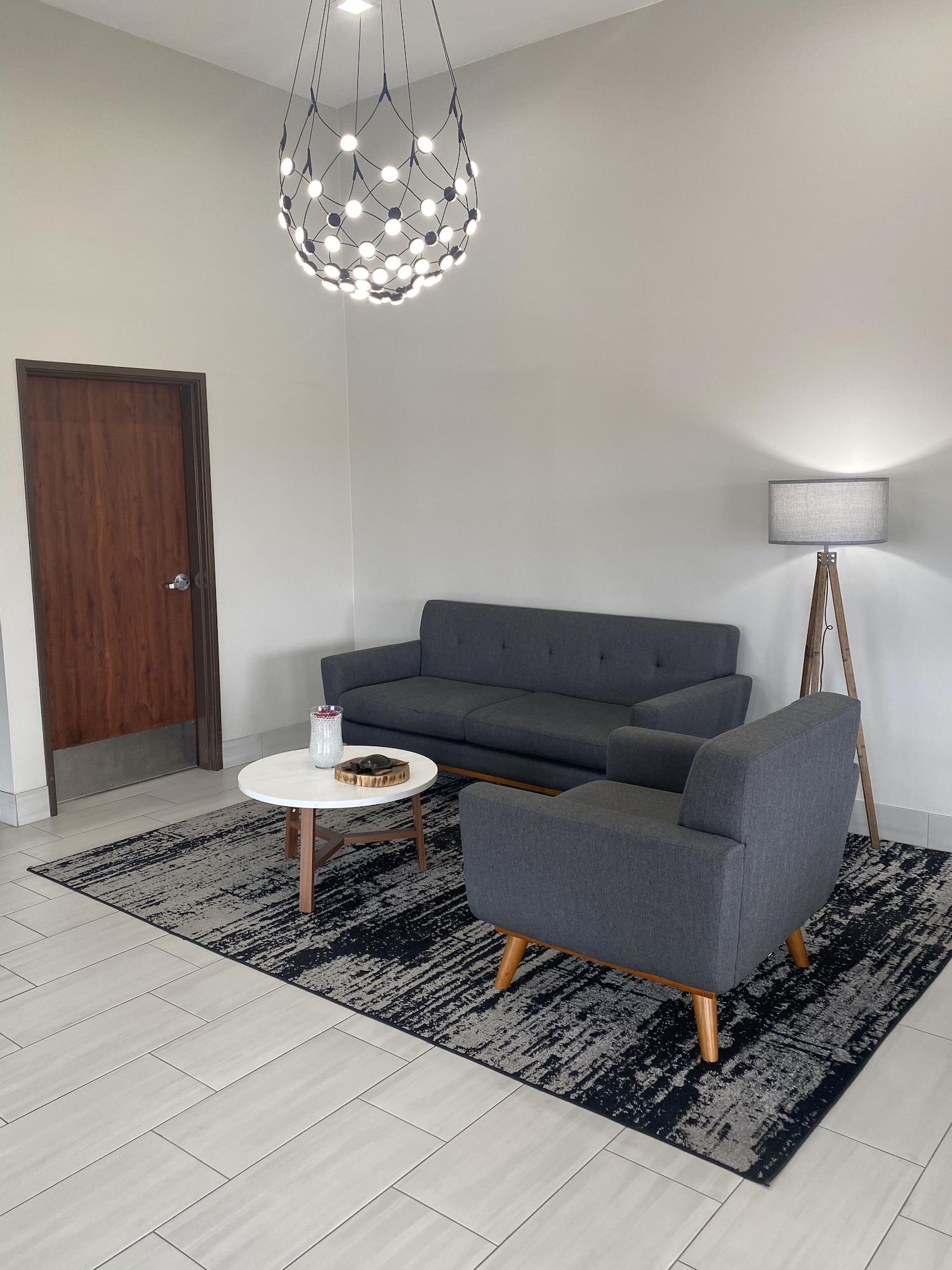 Vista Lobby Days Inn by Wyndham Wagoner