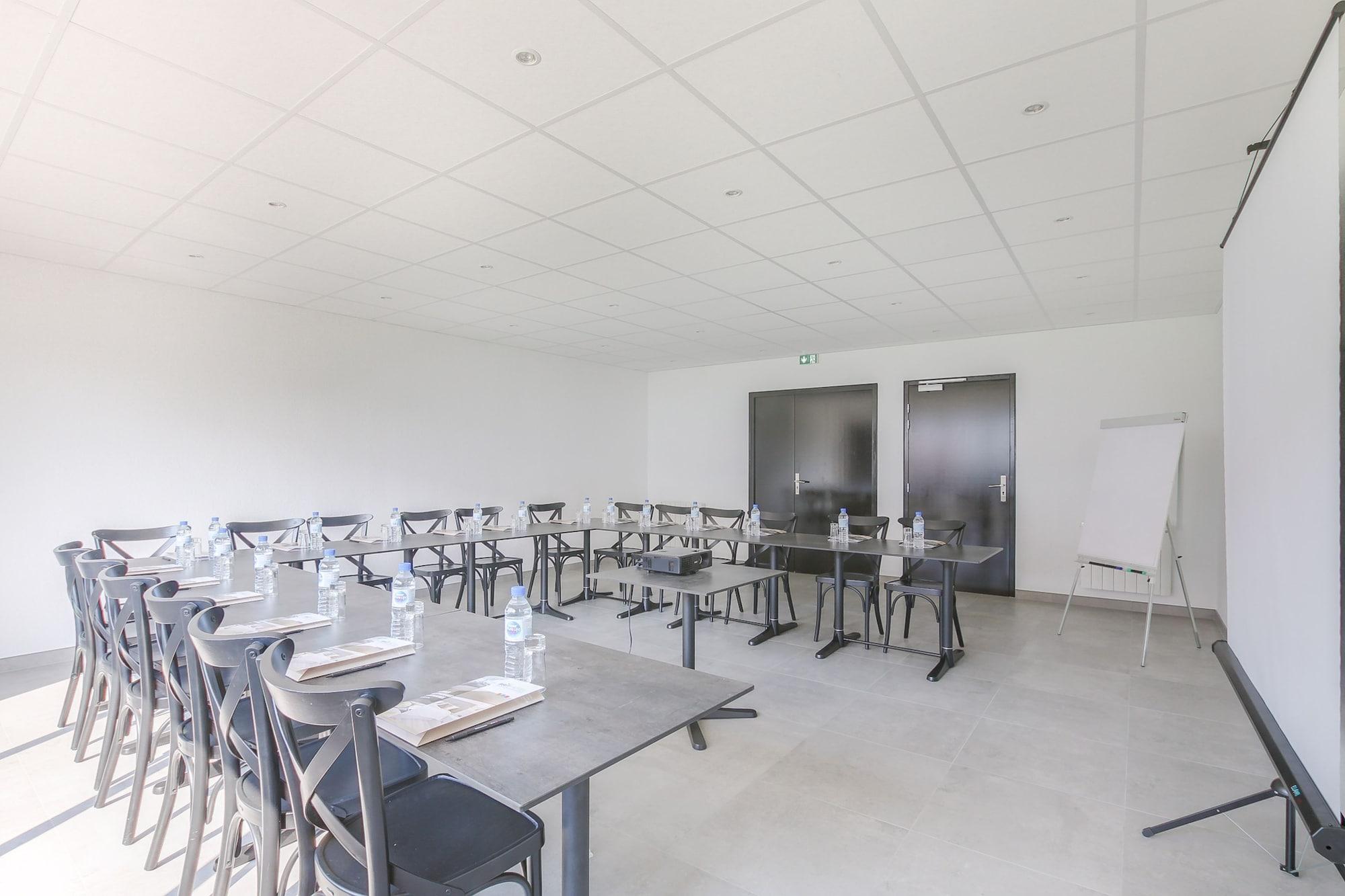 Sala de Reuniones Brit Hotel Reims la Neuvillette