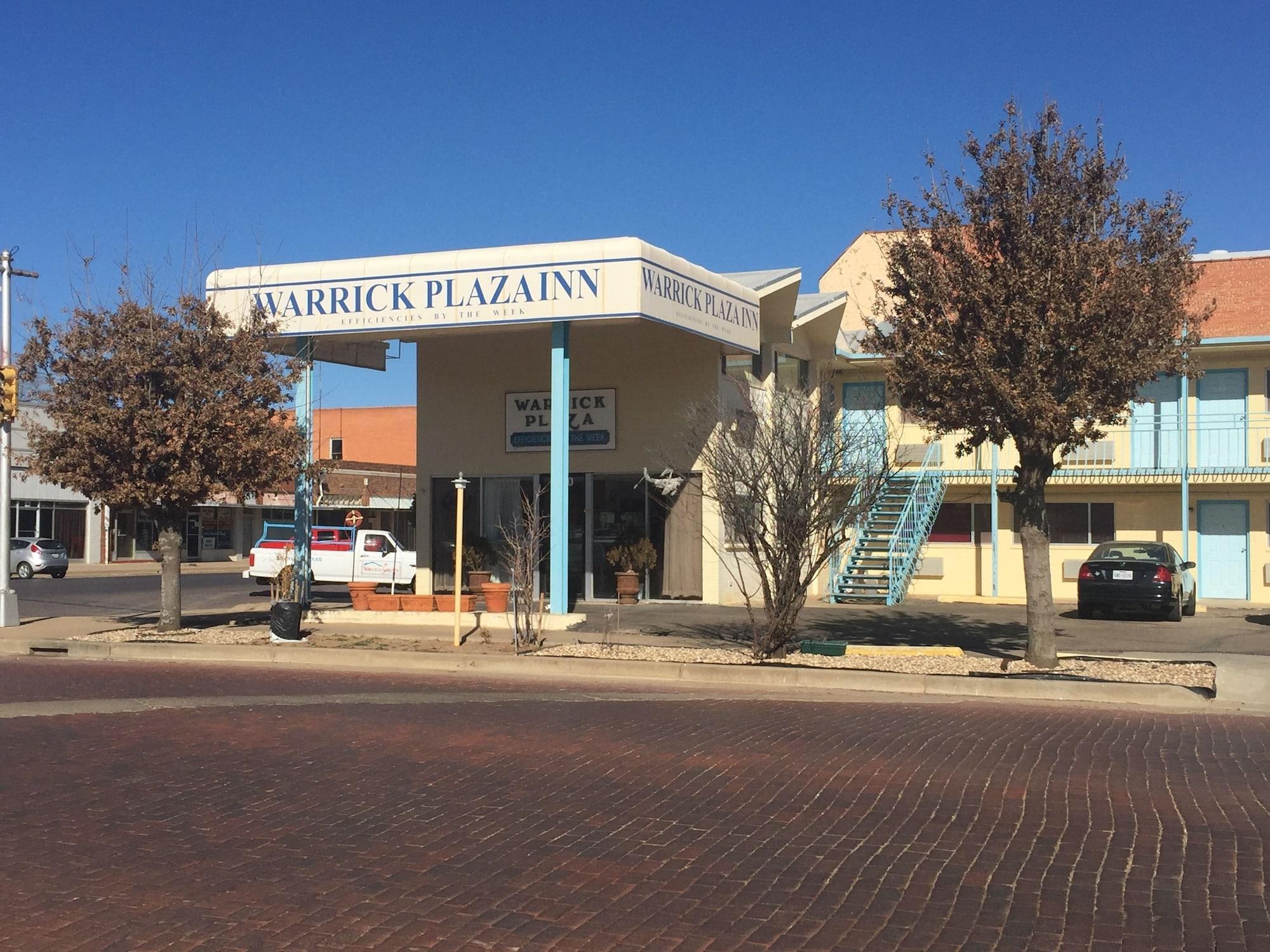 Vista Exterior Warrick Plaza Inn
