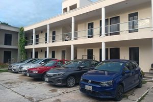 Alojamiento - Hotel and Hostel 230
