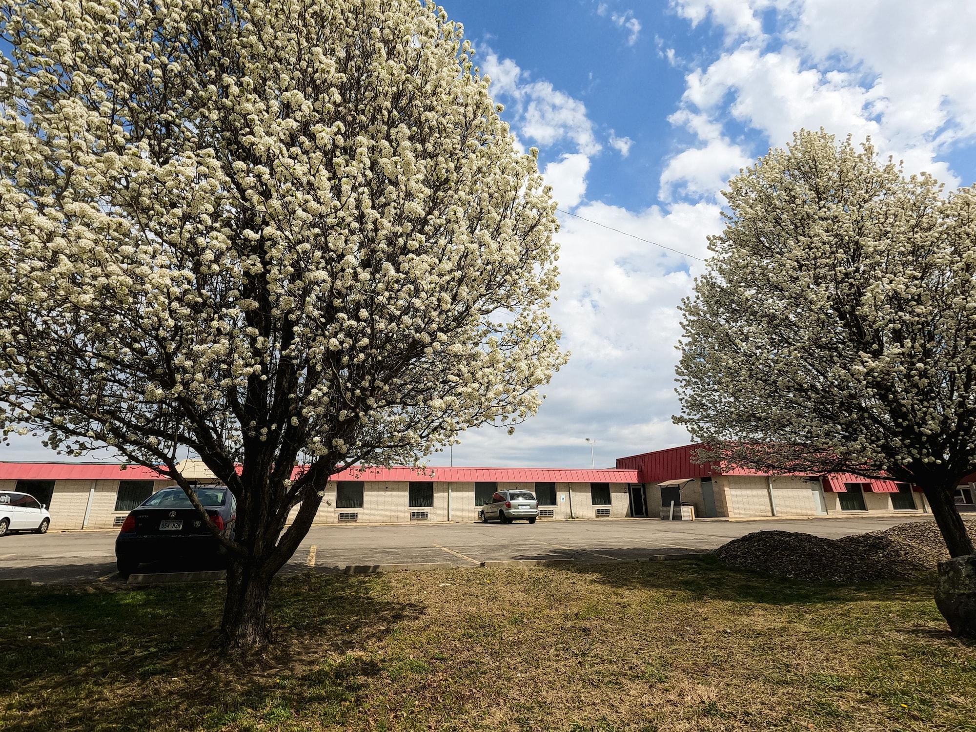 Vista Exterior Salina Inn