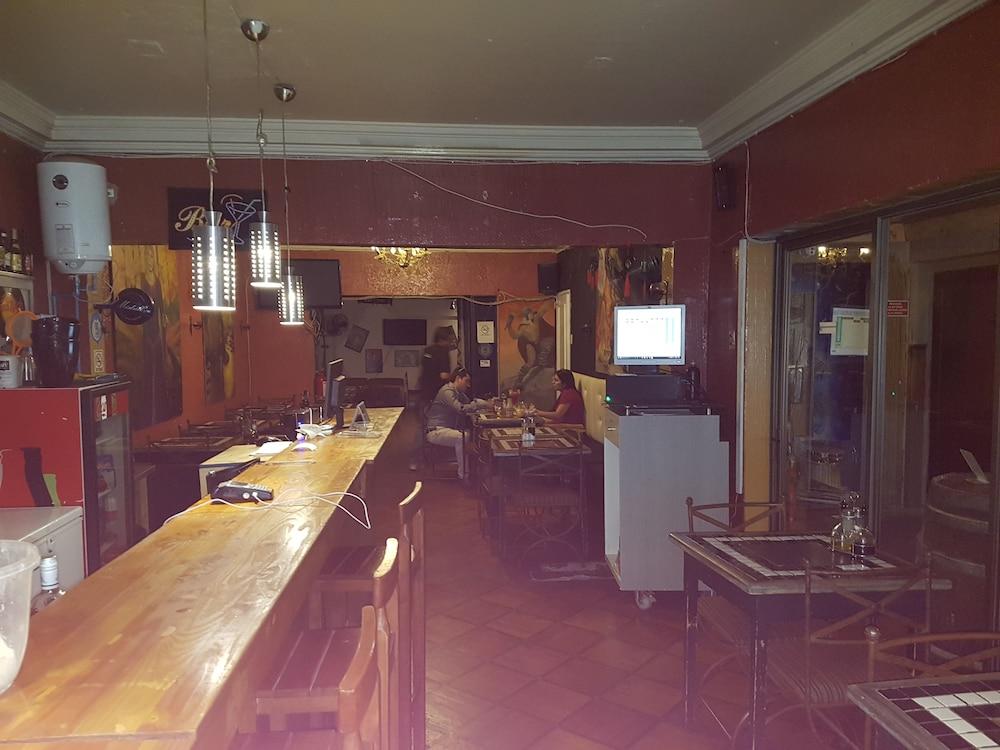 Restaurant Hostal Chile Chico - Hostel