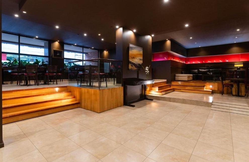 Vista Lobby Howard Johnson Plaza Jujuy