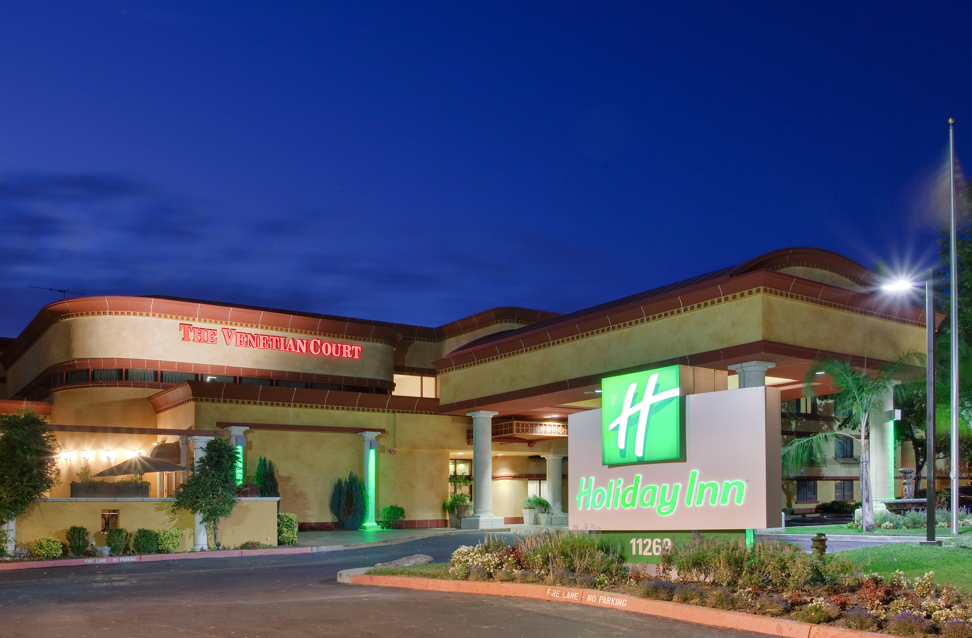 Vista Exterior Holiday Inn Sacramento Rancho Cordova