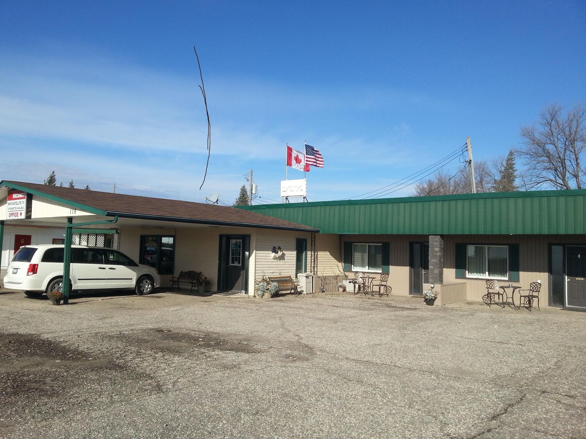 Varios Maple Leaf Motel