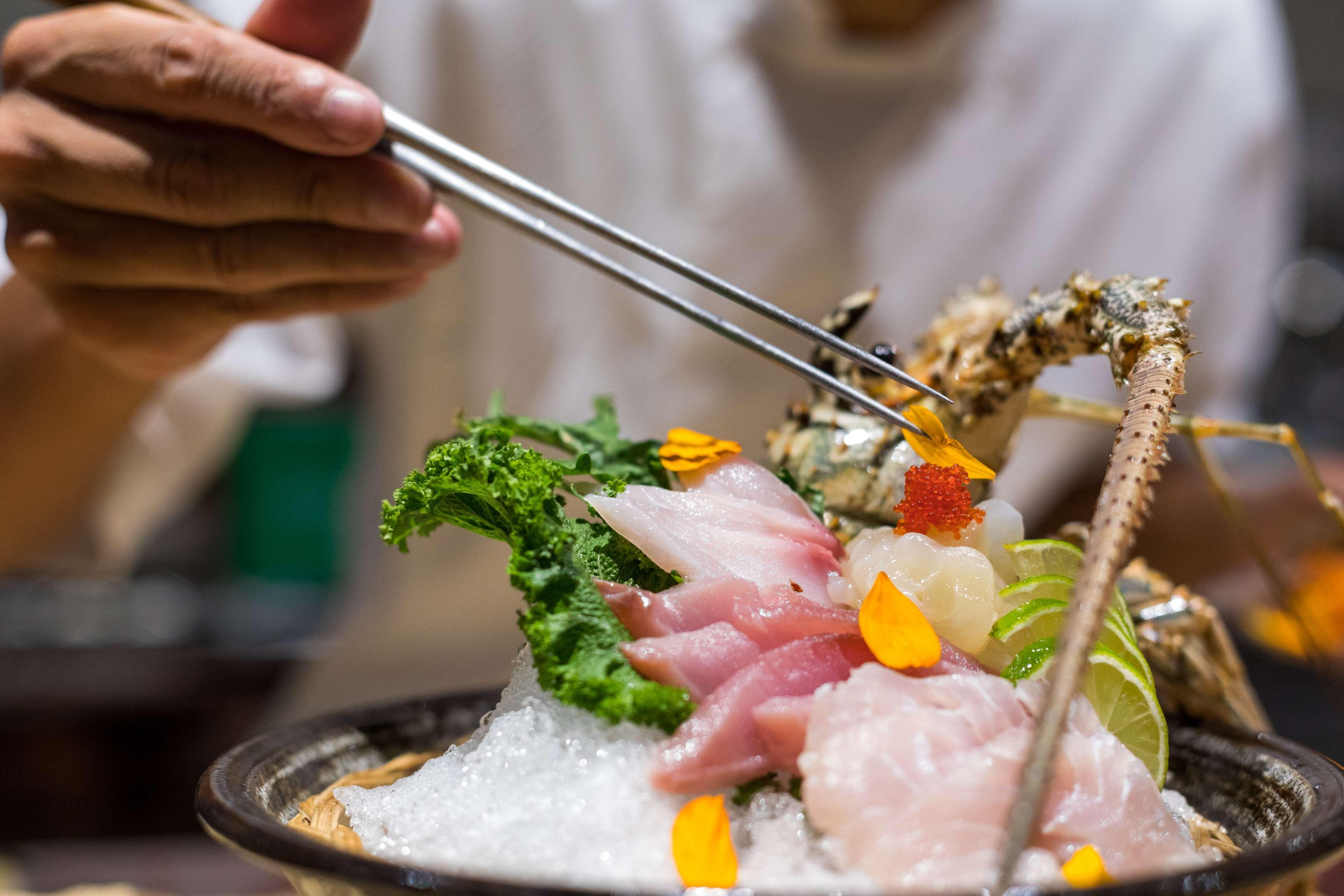 Restaurant Mahogany Bay Resort & Beach Club, Curio Collection by Hilton