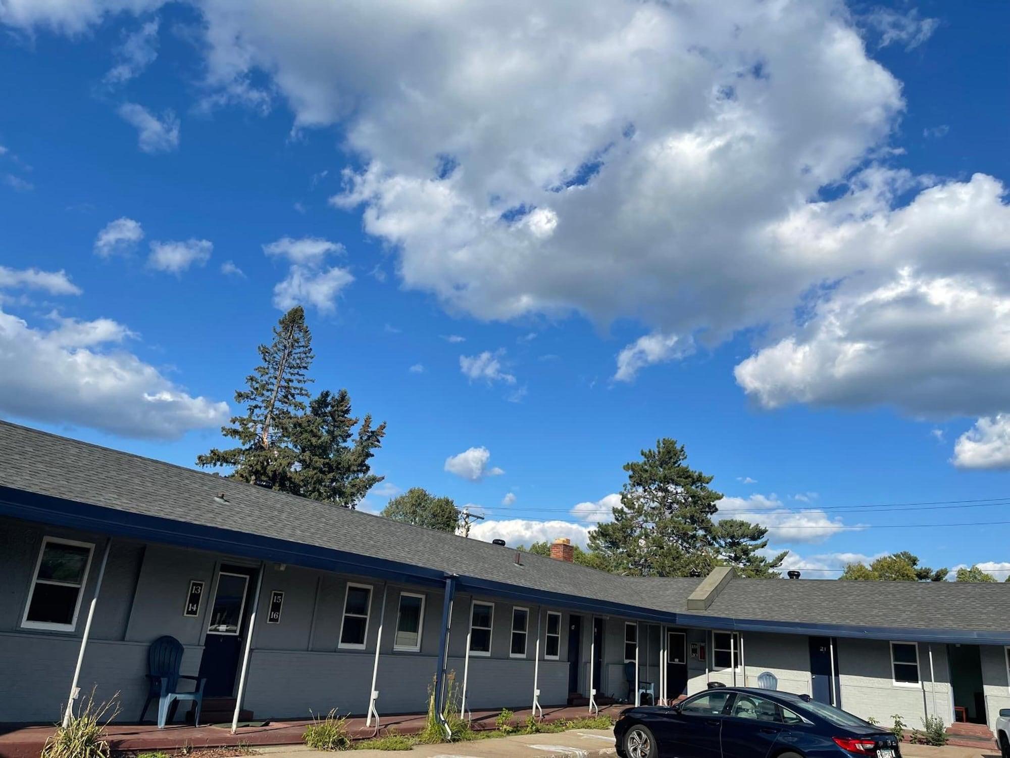 Vista Exterior Itascan Motel