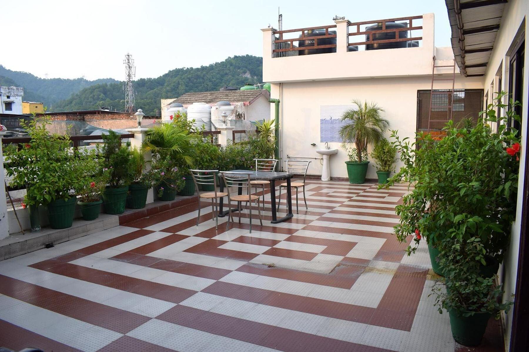 Comodidades do quarto Thakur Ji