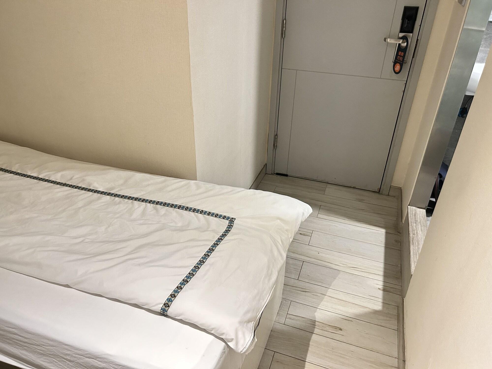 Hotel Capital Suites Luxury Residences And Offices