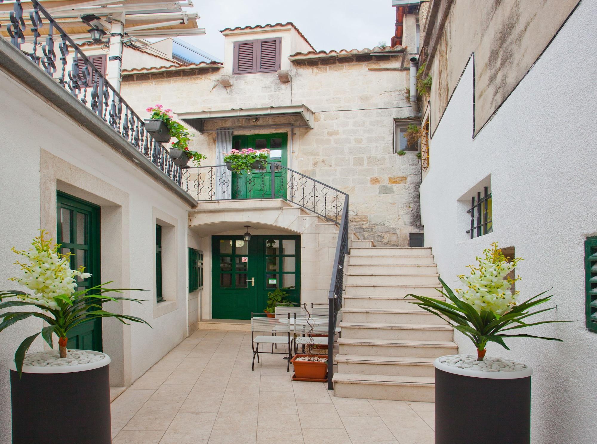 Vista Exterior Villa Toni Design Apartments