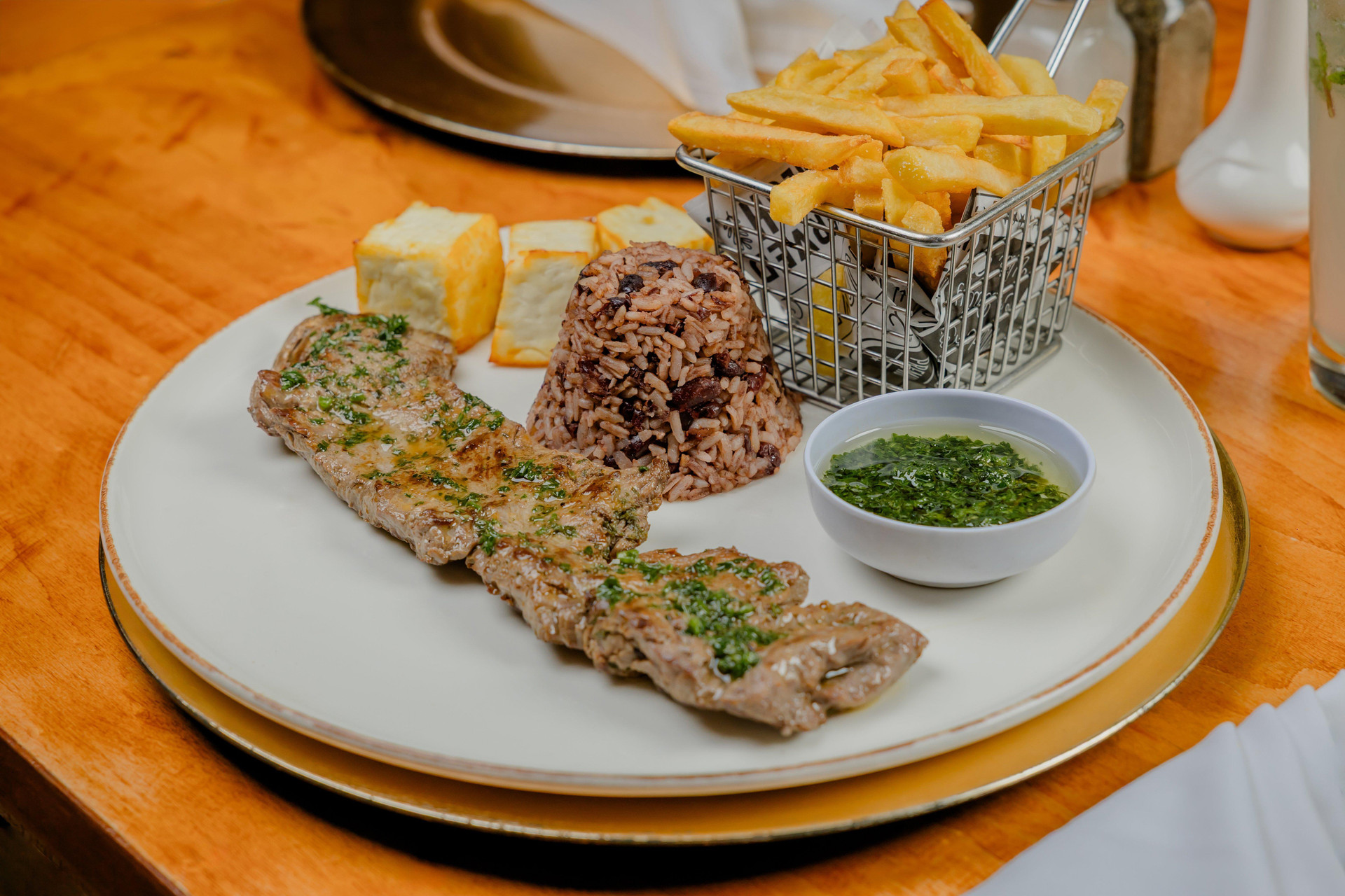 Restaurant Holiday Inn Managua - Convention Center by IHG