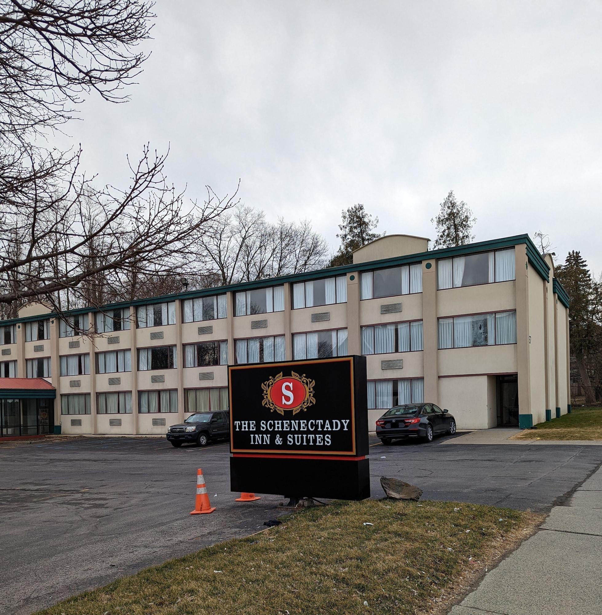 Vista Exterior Schenectady Inn & Suites
