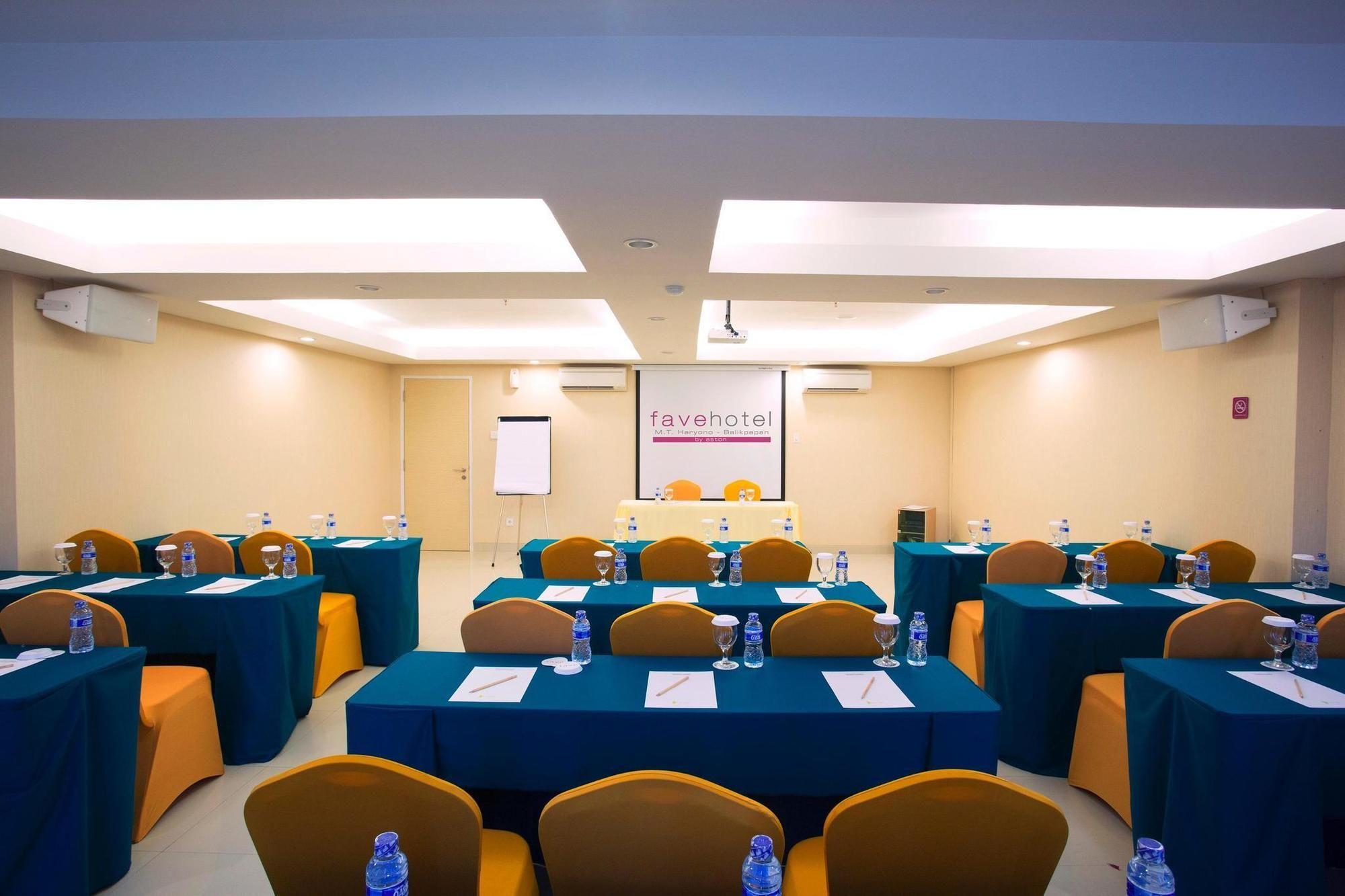 Sala de Reuniones favehotel M.T. Haryono - Balikpapan