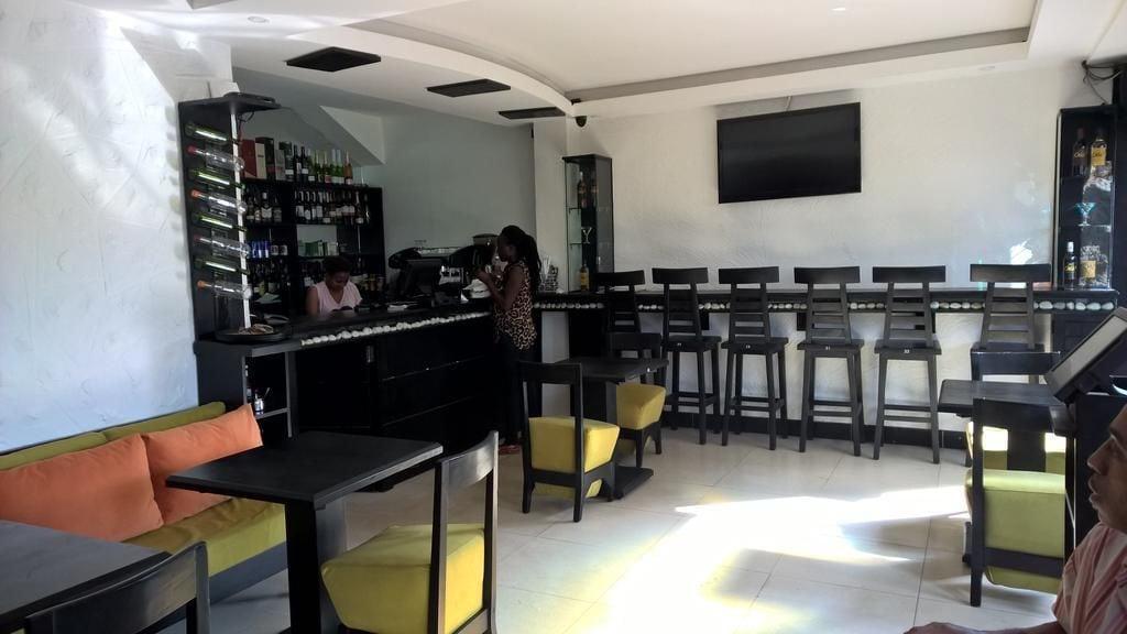 Bar/Salón Shumuk Hotel and Apartments