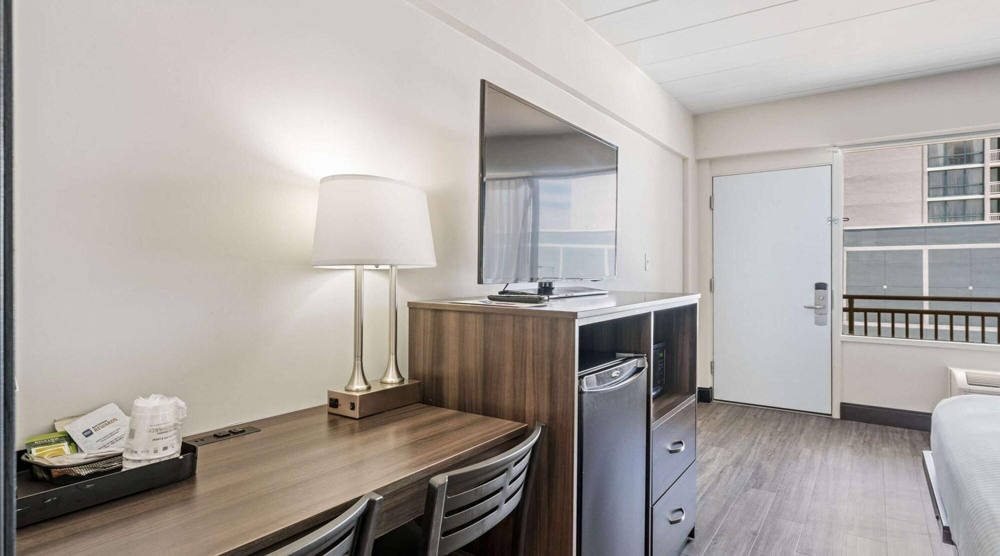 Habitación SureStay Hotel by Best Western Virginia Beach Royal Clipper