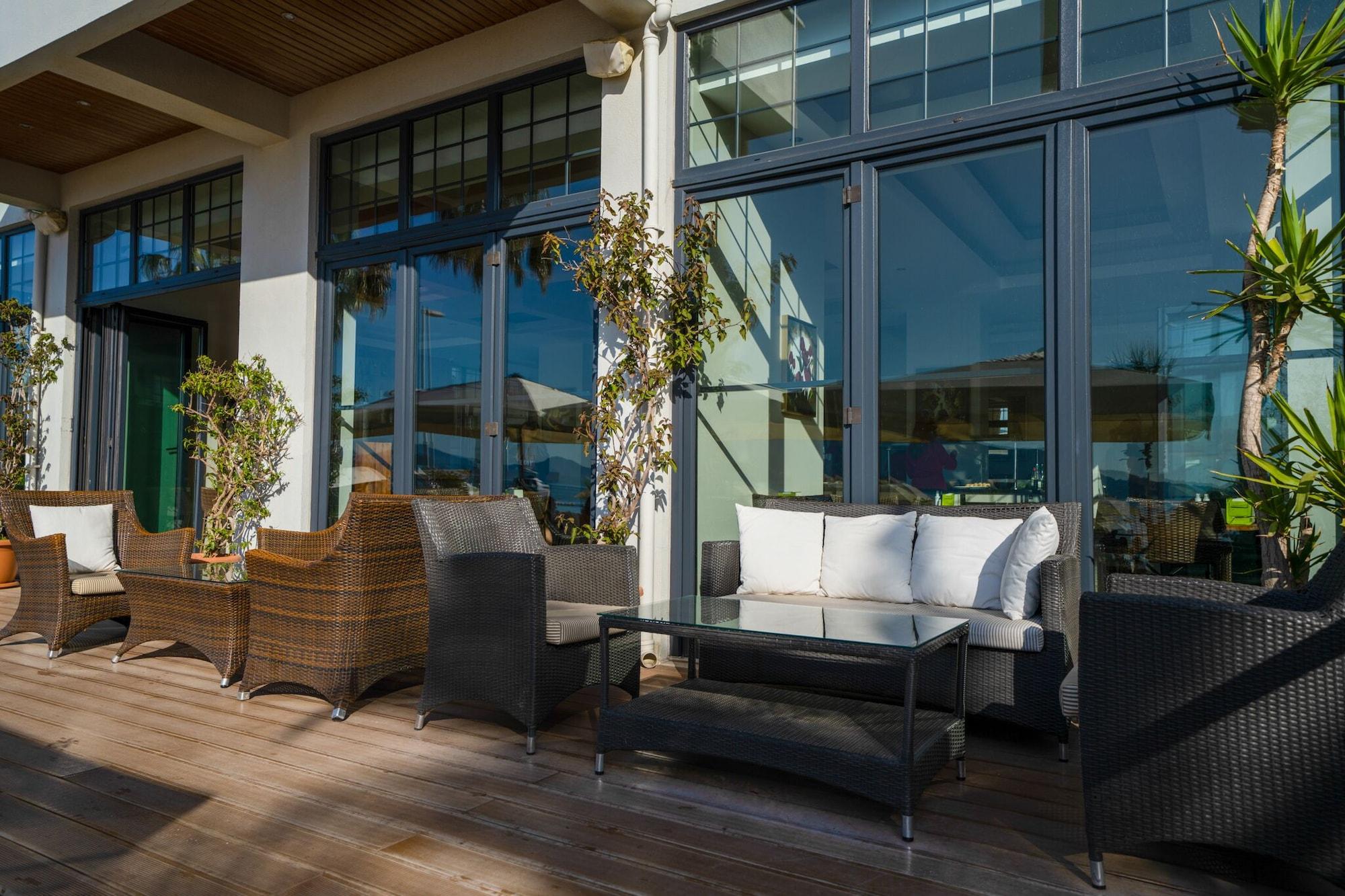 Vista Exterior Begonville Beach Hotel - Adults Only