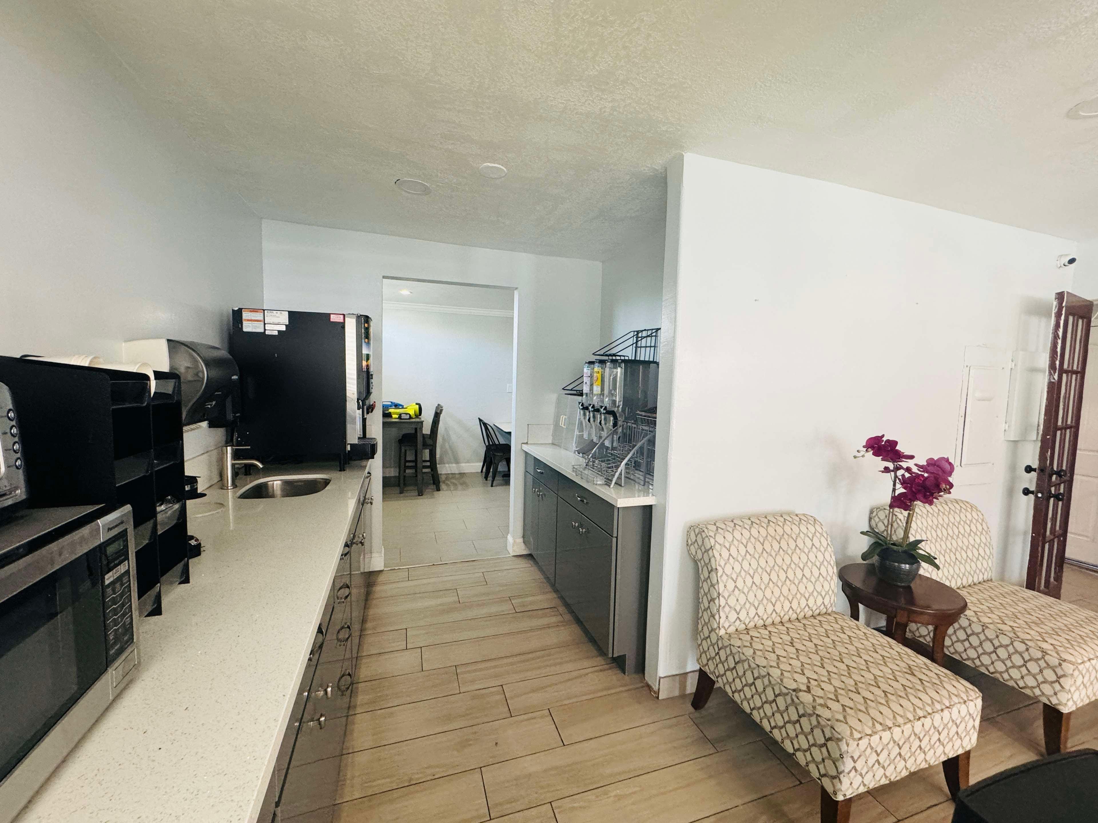 Restaurant SureStay by Best Western Fresno Central