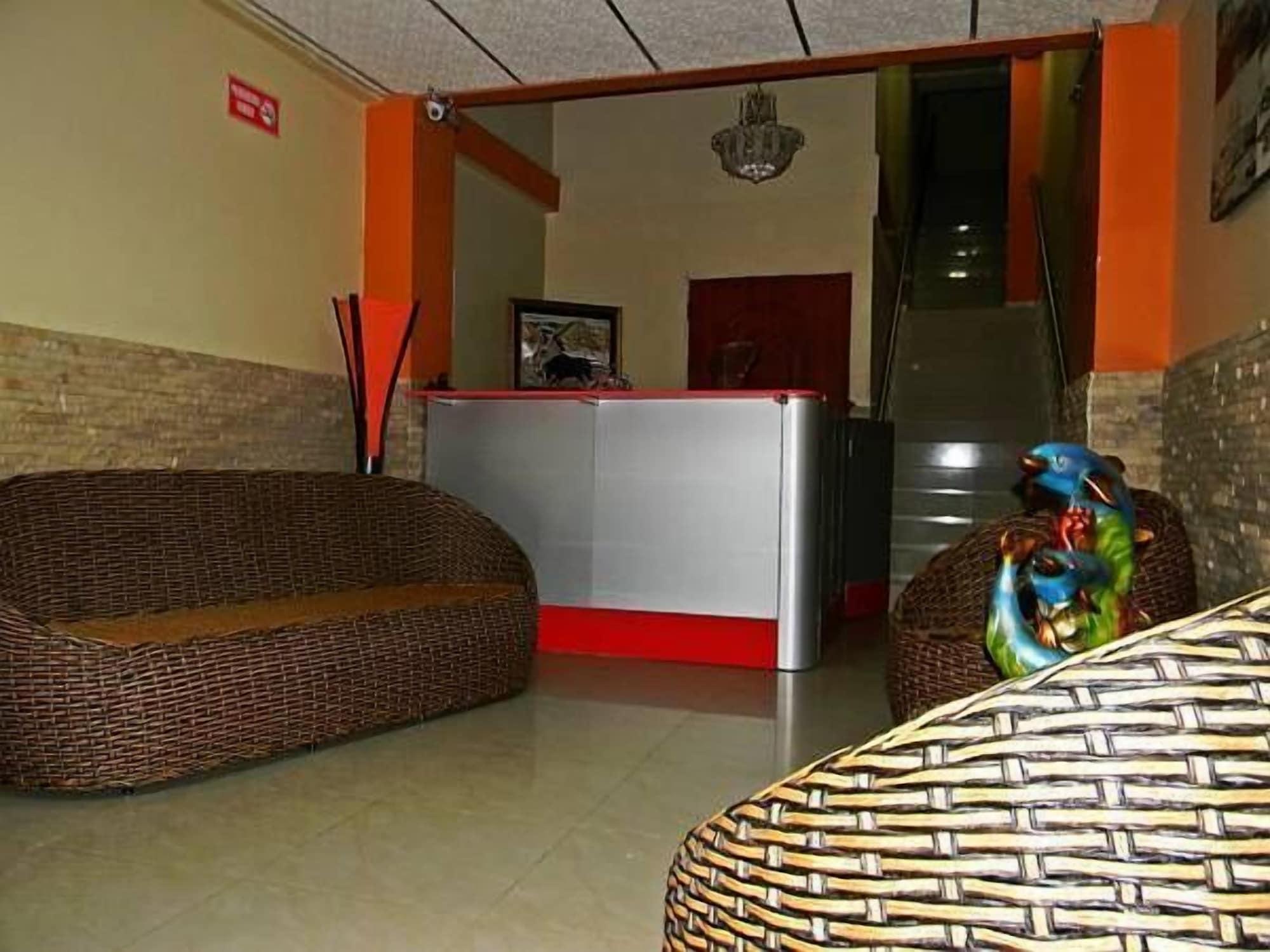Vista Lobby Malecon 2000
