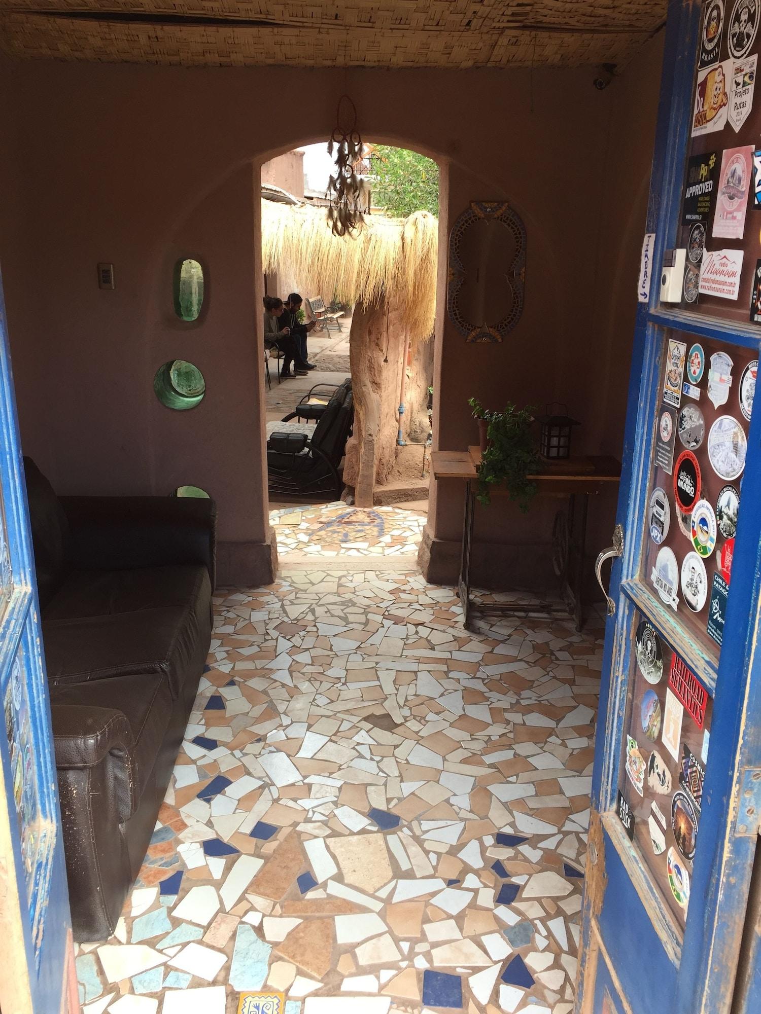 Vista Lobby Hostal Puritama