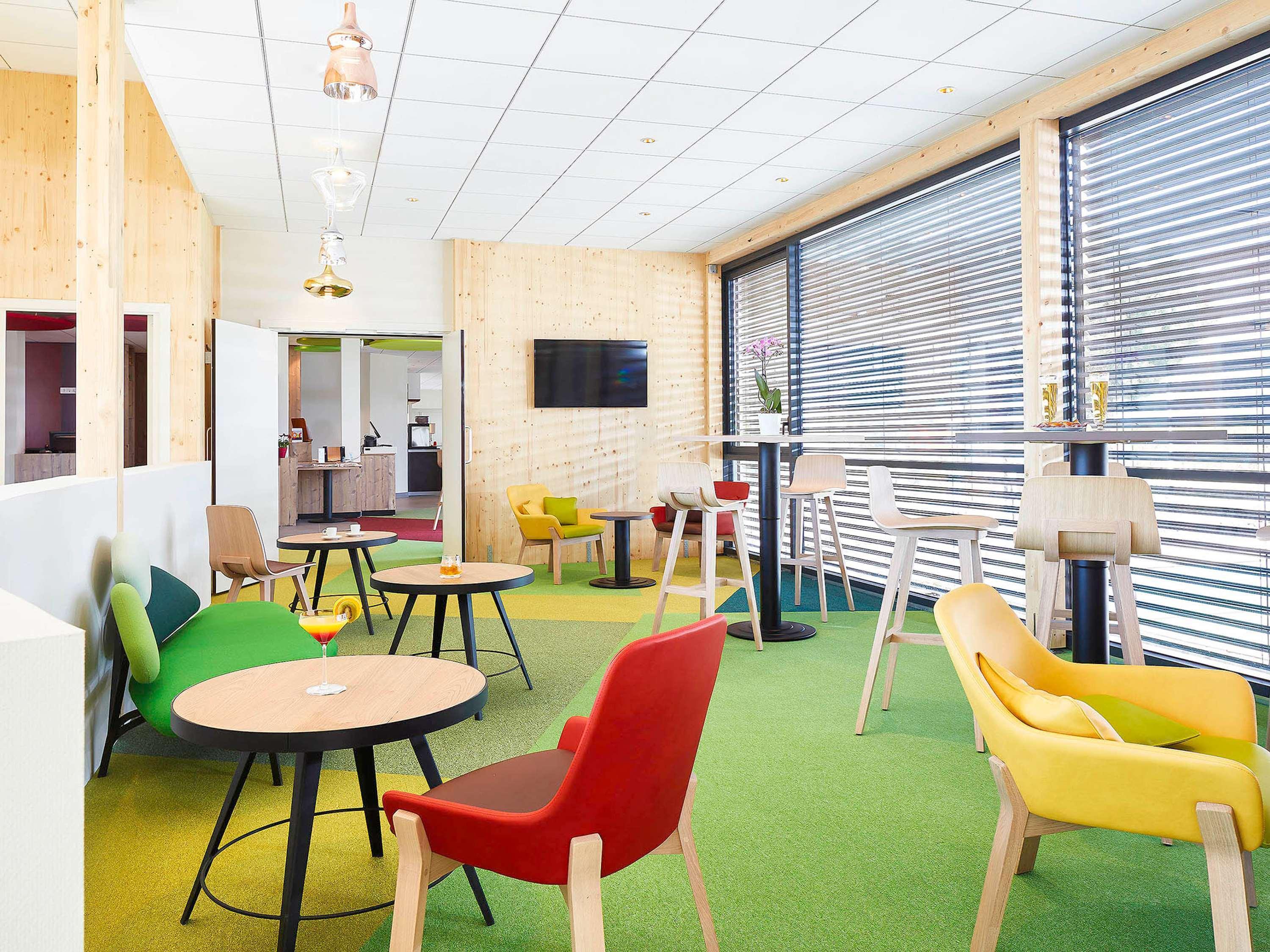 Bar/Salón ibis Styles Colmar Nord