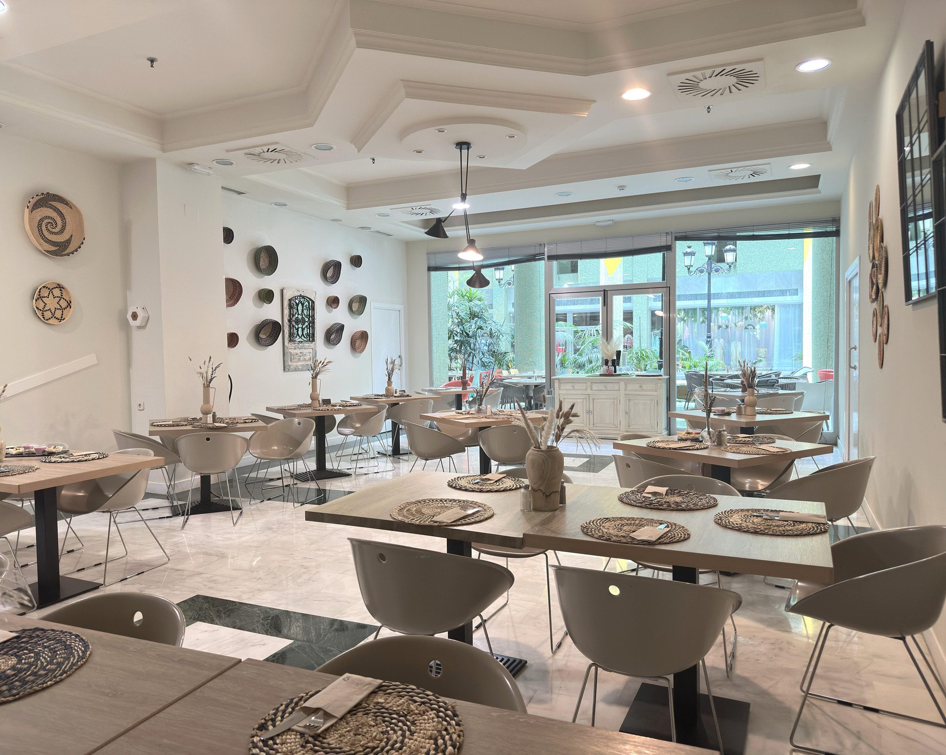 Restaurant Holiday World RIWO - Teens Hotel