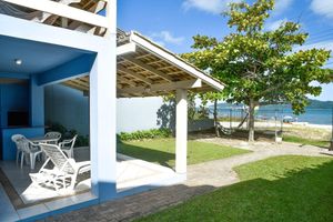Alquiler Vacacional - Beachfront house in Zimbros Bombinhas SC families