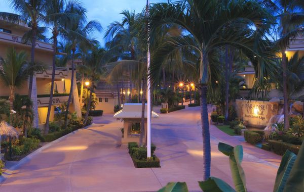 Paradise Village Beach Resort and Spa - Hoteles 4 estrellas en Puerto Vallarta, México