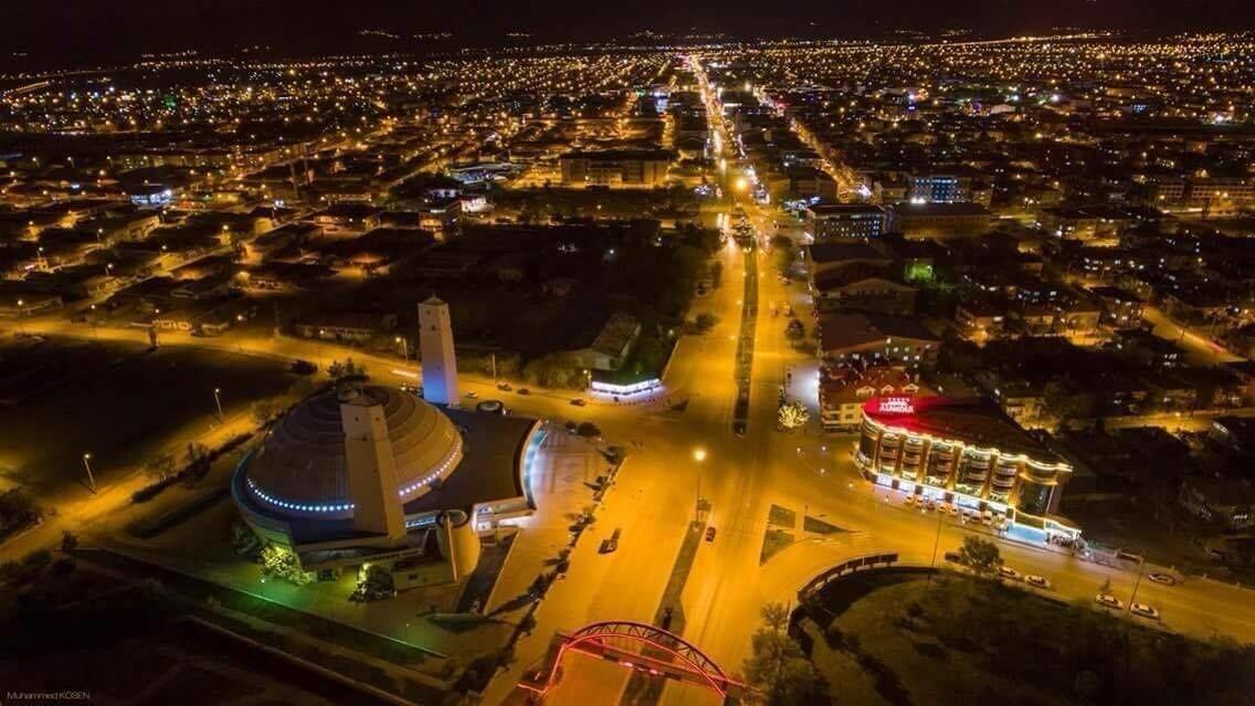 Vista Exterior Alemdar Otel