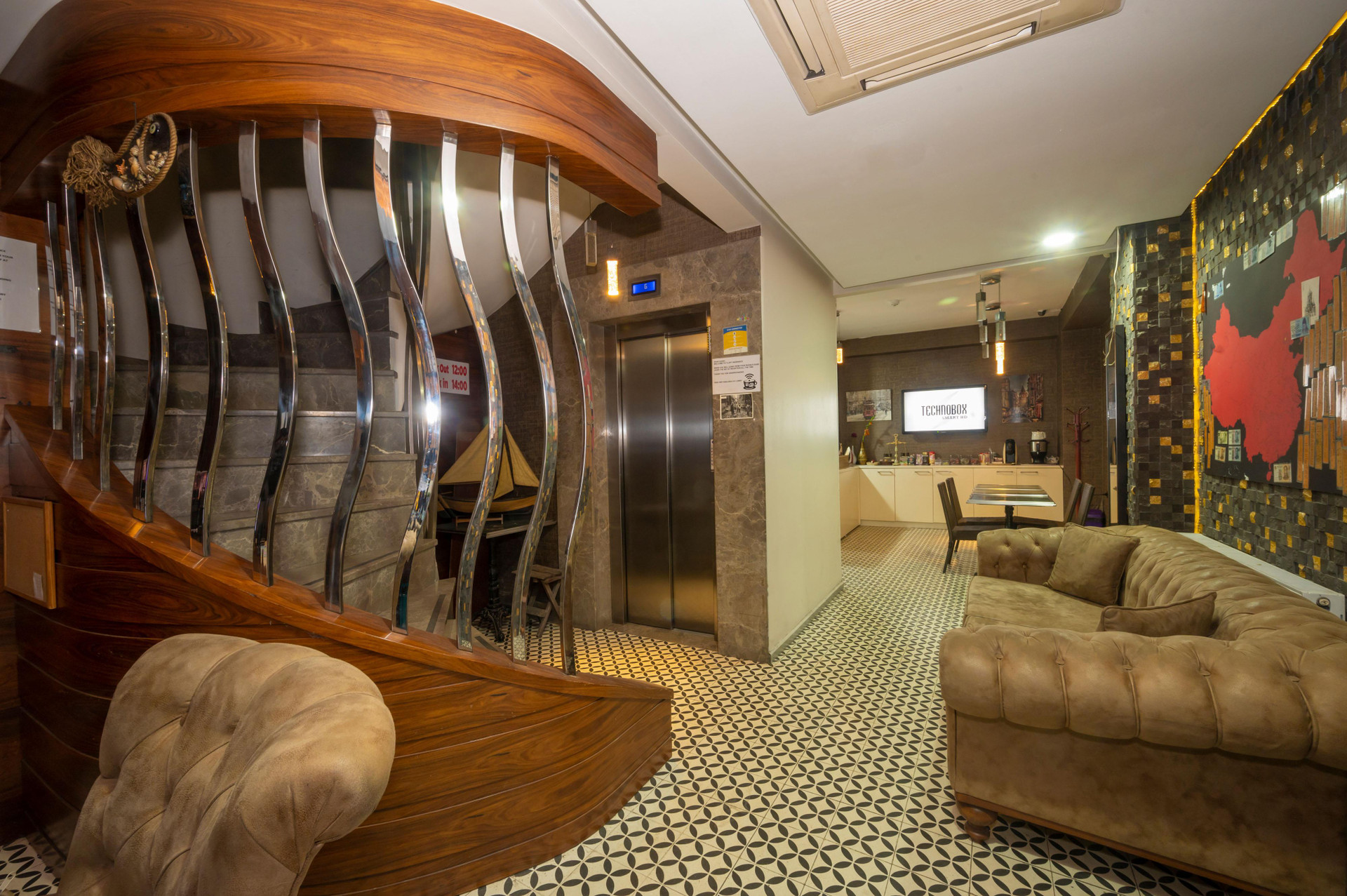 Vista Lobby T-Loft Residence