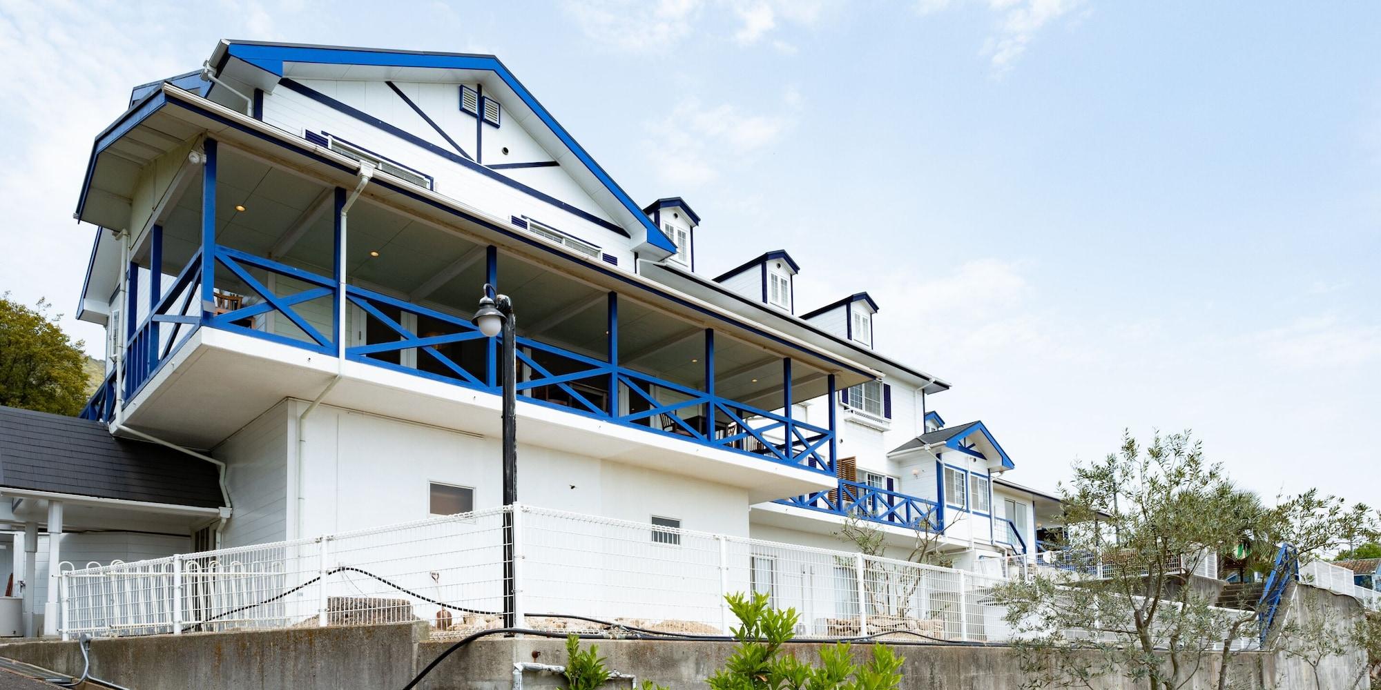 Varios Petit Hotel Southern most