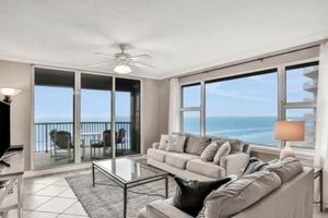 Alquiler Vacacional - Luxury 3 bedrm Oceanview Condo on Daytona Beach Shoreline!!