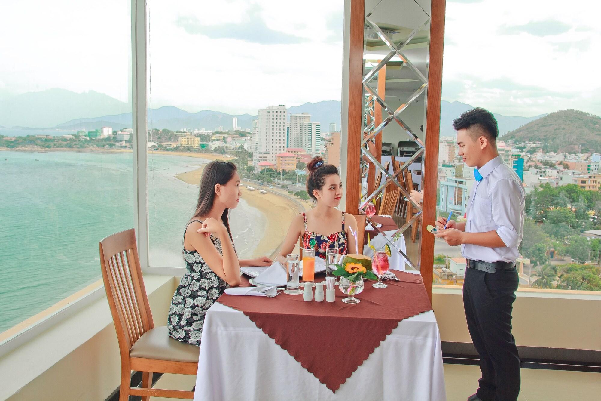 Restaurant Nha Trang Wonderland Hotel