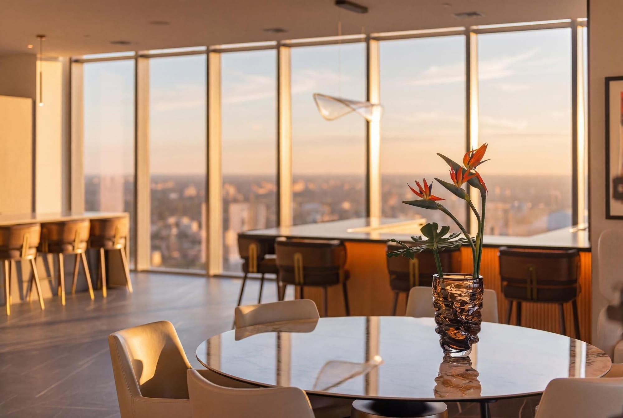 Restaurant E11EVEN Presidential Penthouses
