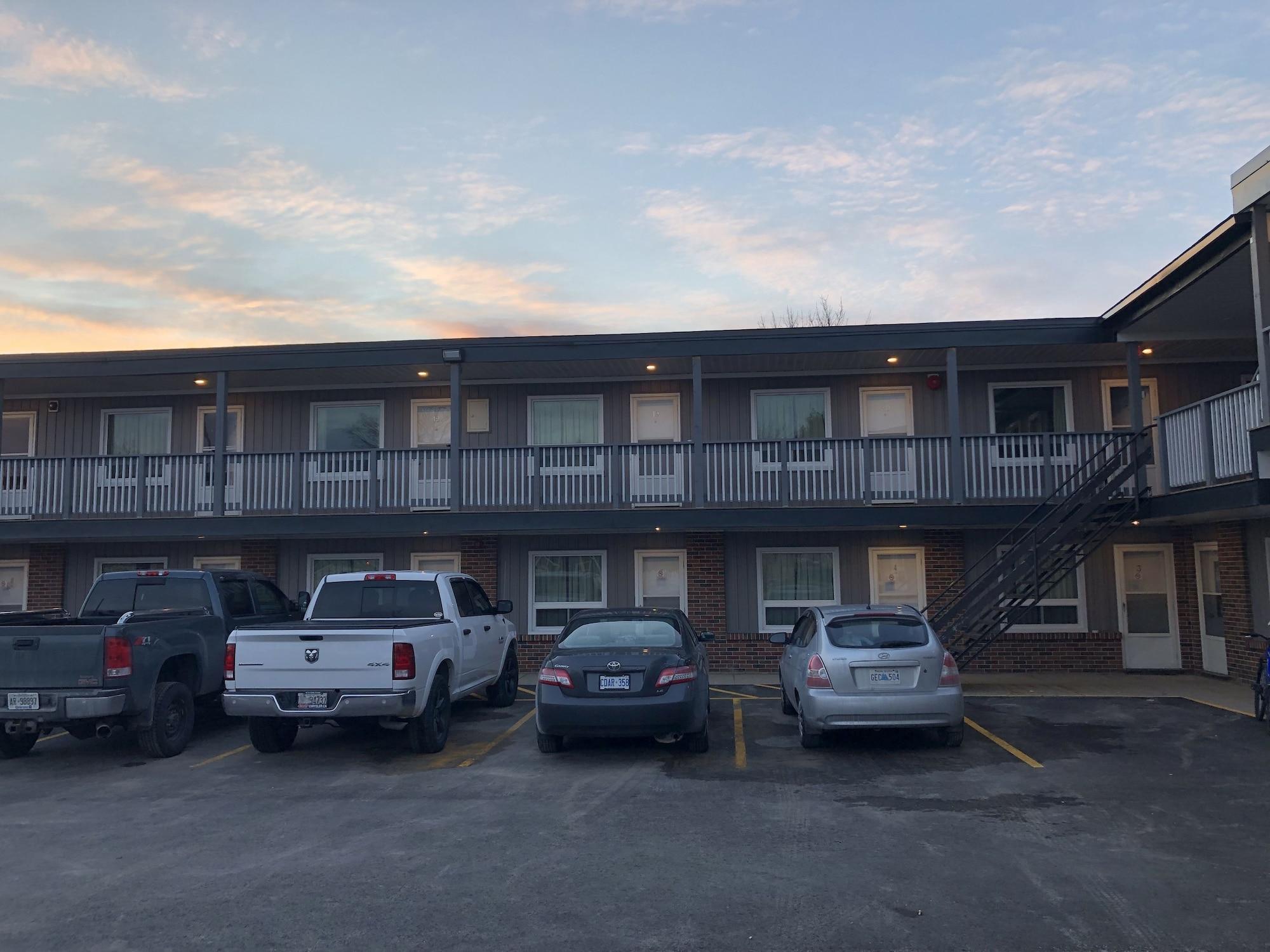 Vista Exterior All Seasons Motel