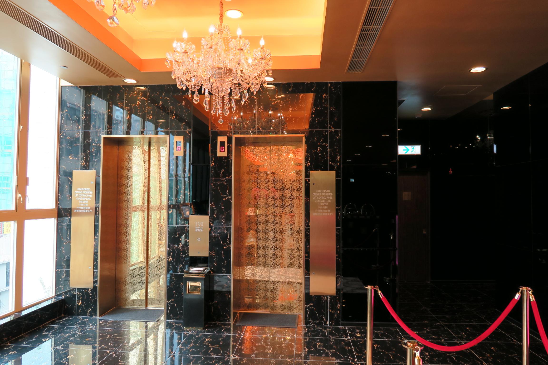 Vista Lobby Grand City Hotel